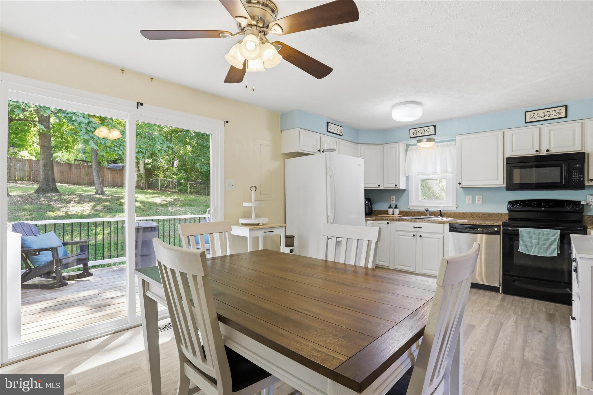 HENSEL STONE WOODS - Residential