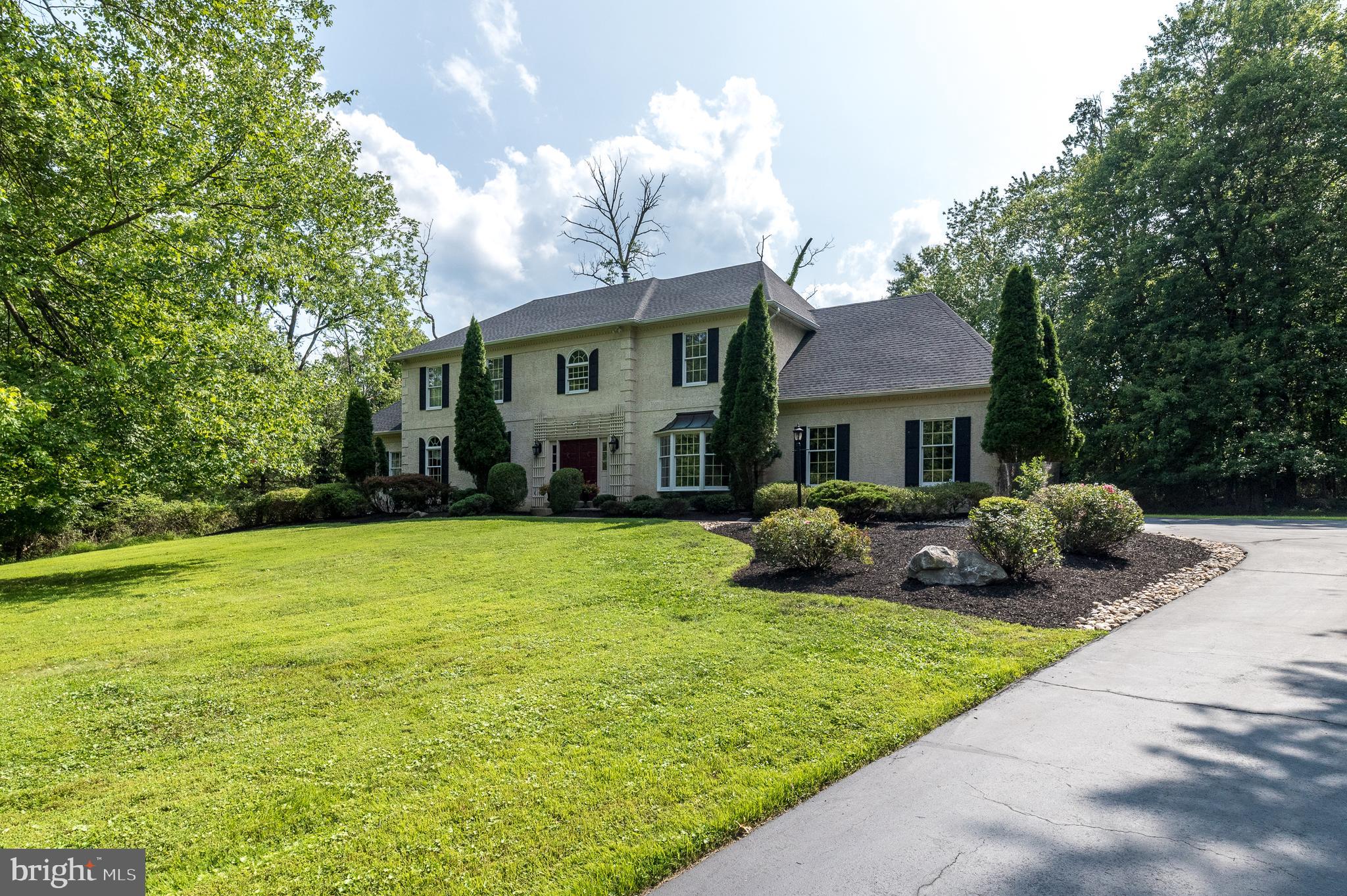 GWYNEDD KNOLL - Residential