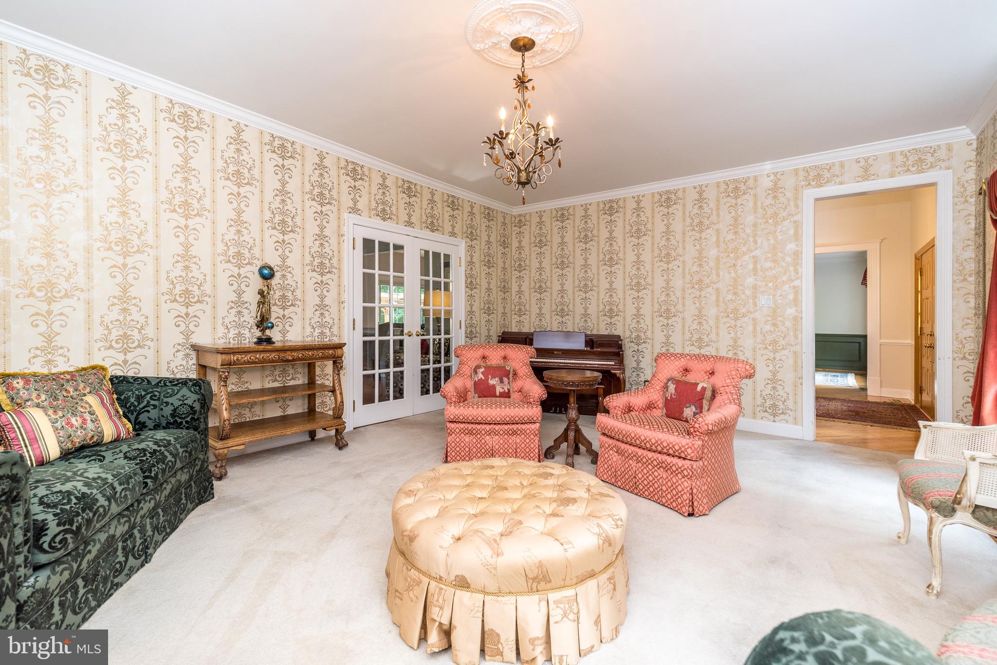 GWYNEDD KNOLL - Residential