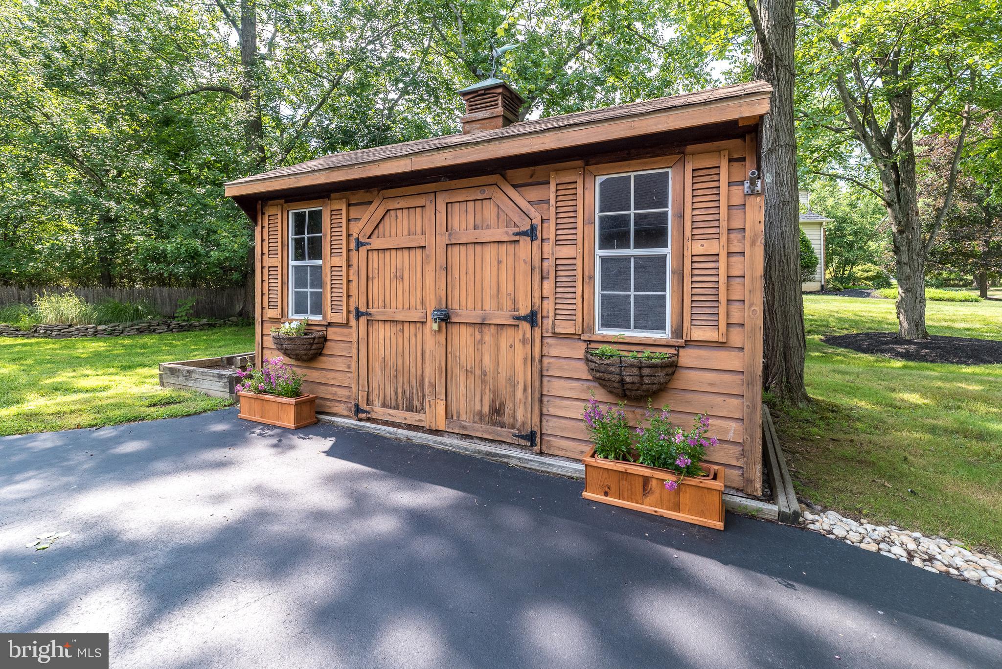 GWYNEDD KNOLL - Residential