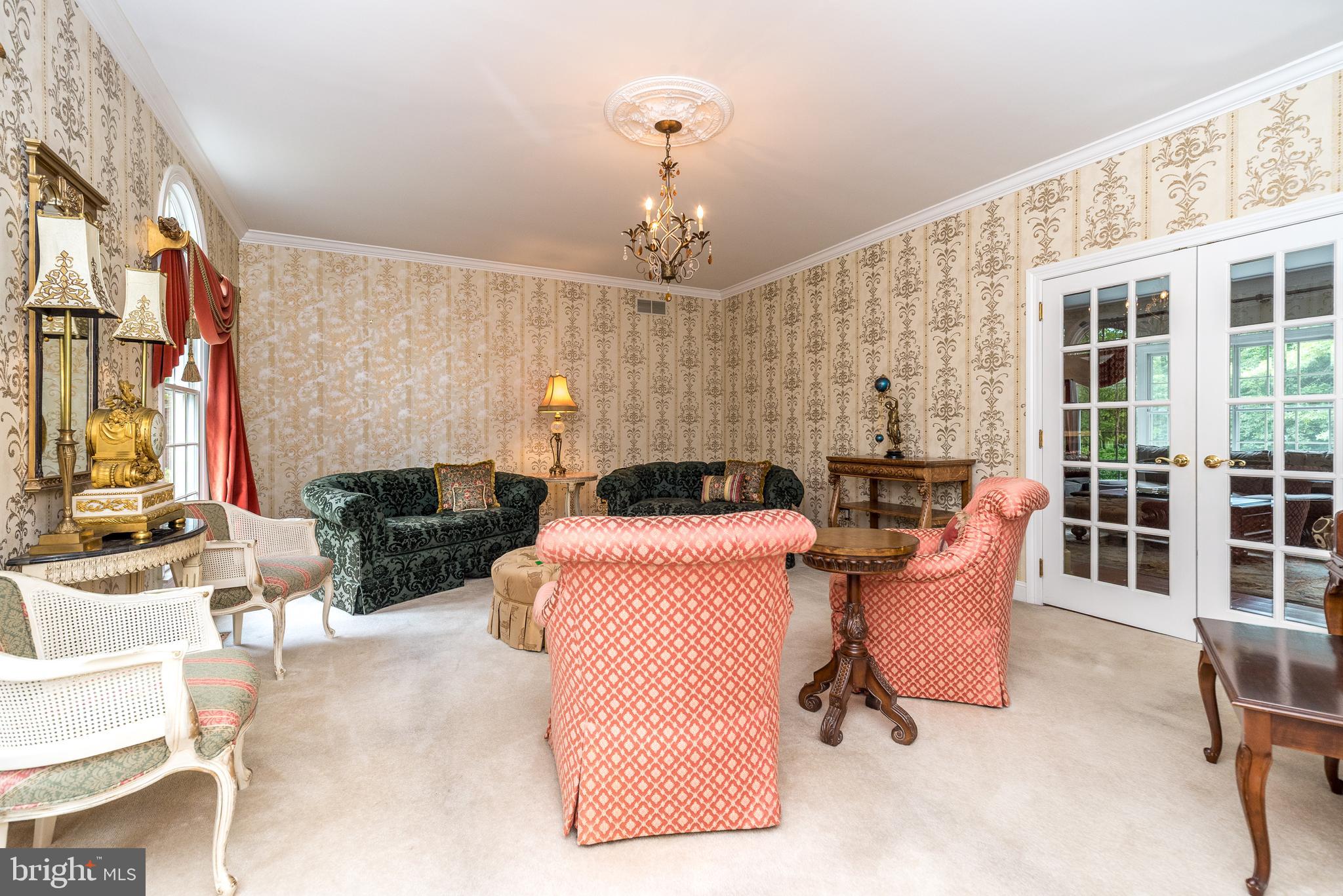 GWYNEDD KNOLL - Residential