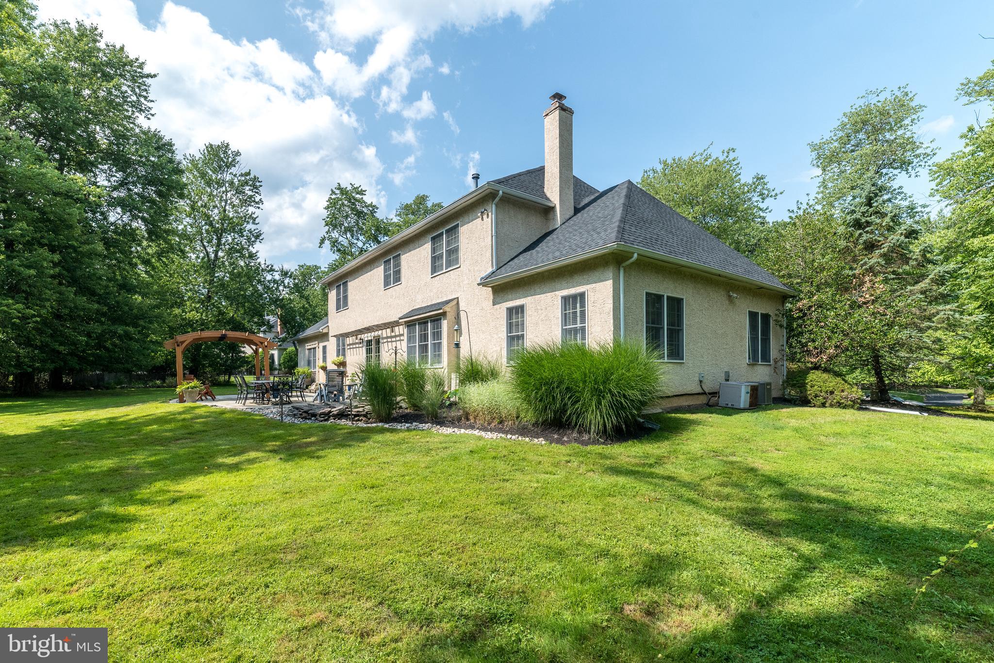 GWYNEDD KNOLL - Residential