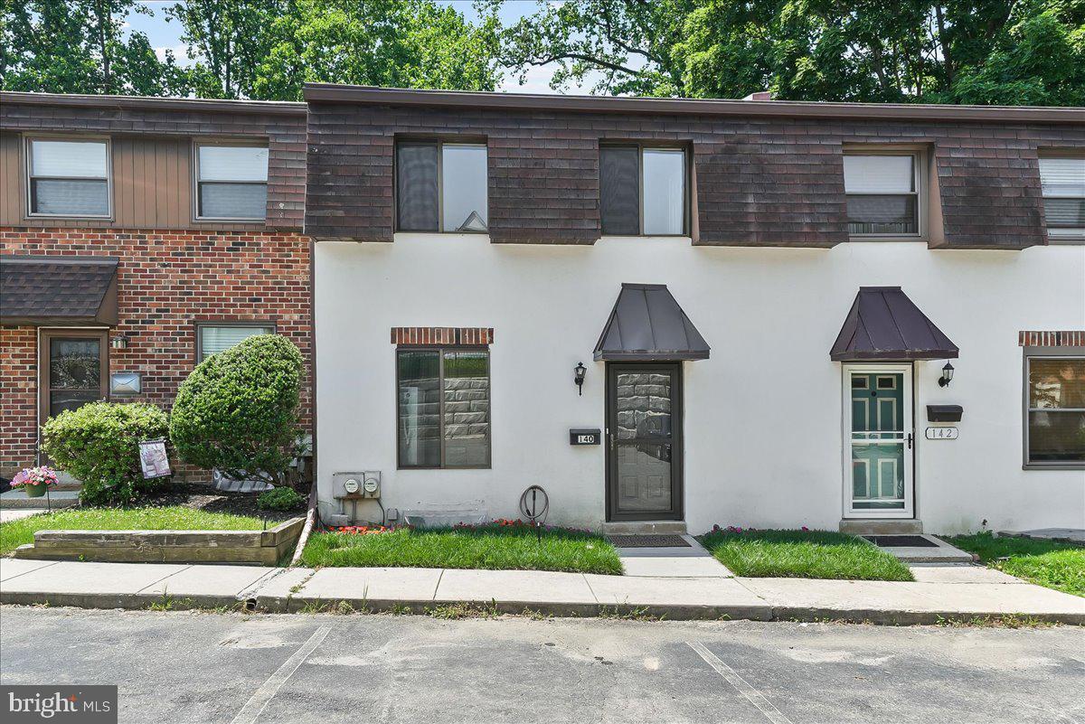 Move in condition townhouse features, new vinyl flooring on first floor and new carpeting upstairs. Freshly painted with fireplace , central air and daylight basement with deck.  Basement roughed-in for another bath if wanted.  Located in quiet area just a short walk to downtown Media!  Professional photos coming Thursday!