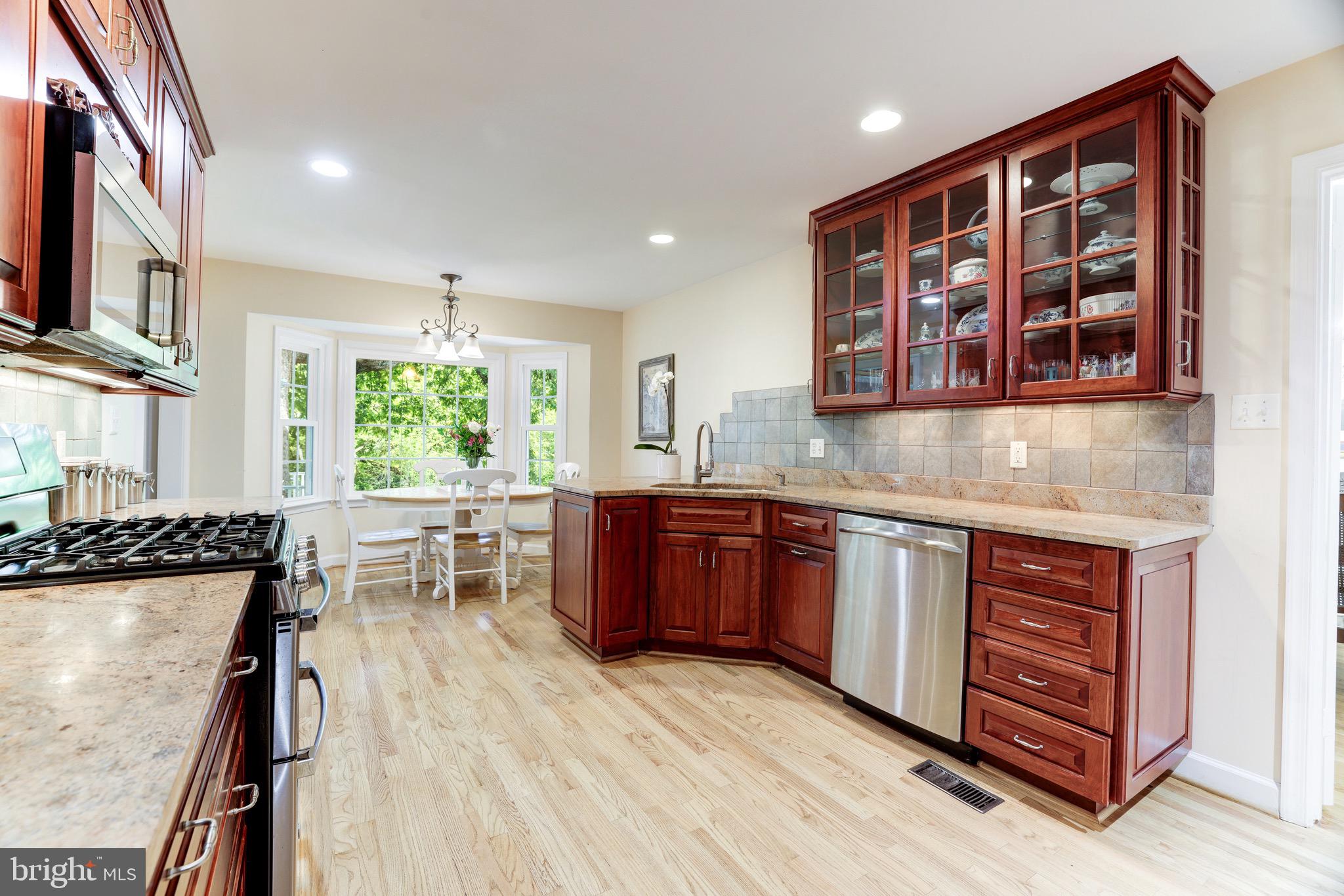 MC LEAN HUNT ESTATES - Residential