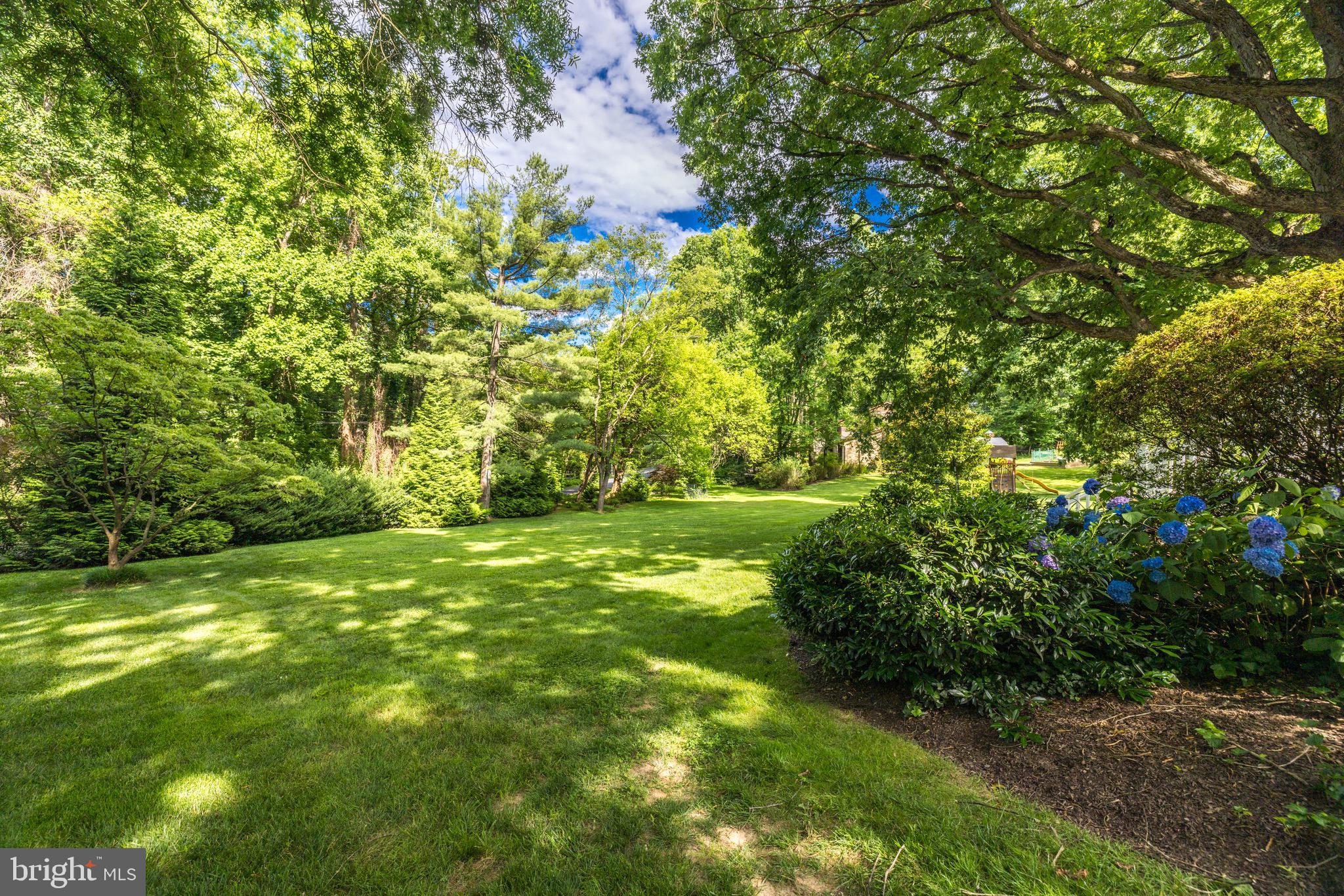 MC LEAN HUNT ESTATES - Residential