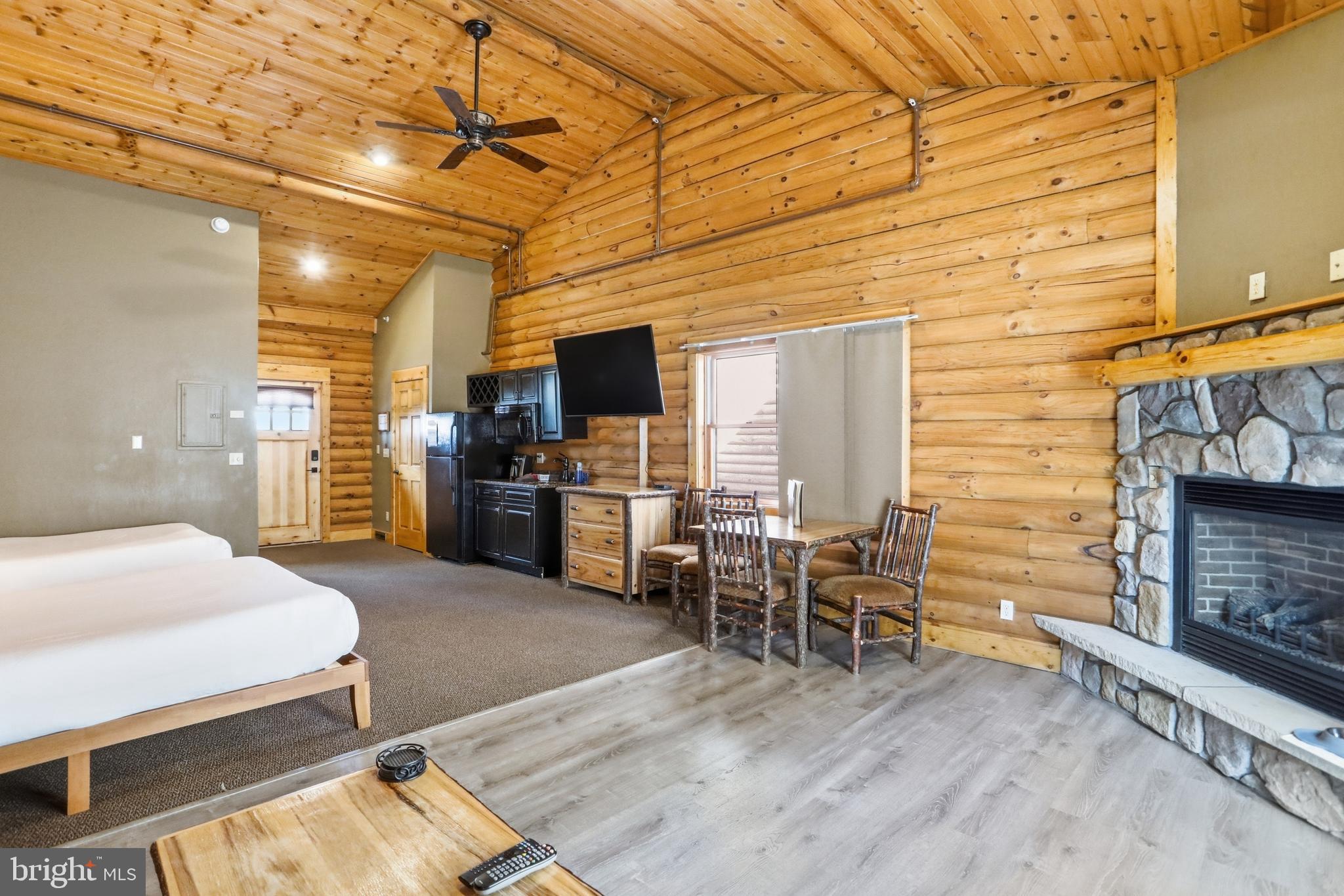 THE LODGES AT SUNSET VILLAGE - Residential