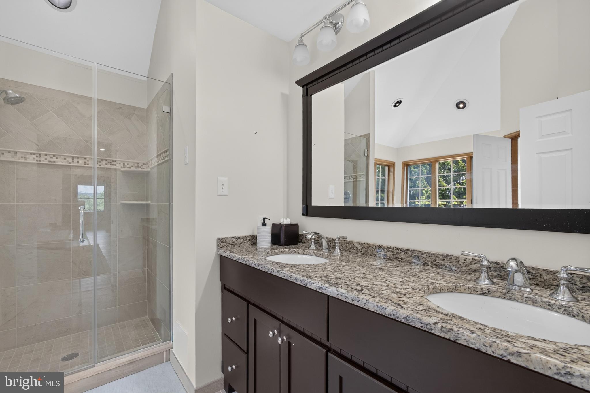 LITTLE CREEK - Residential