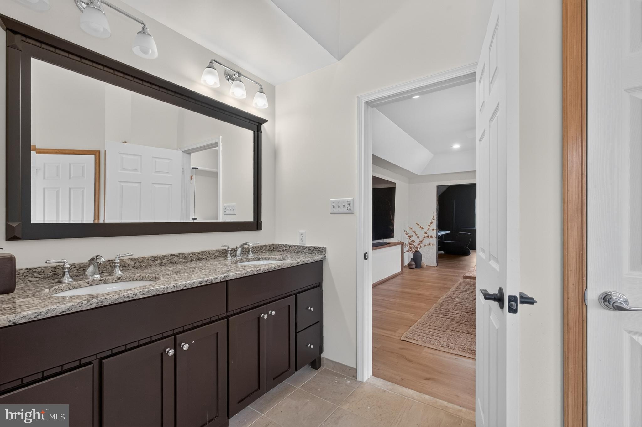 LITTLE CREEK - Residential