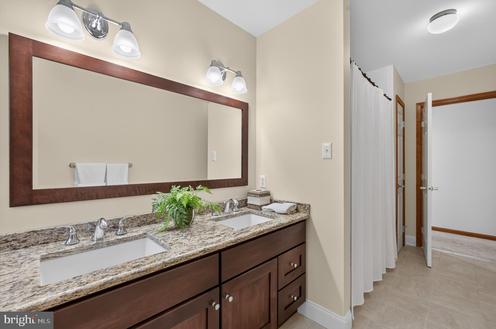 LITTLE CREEK - Residential