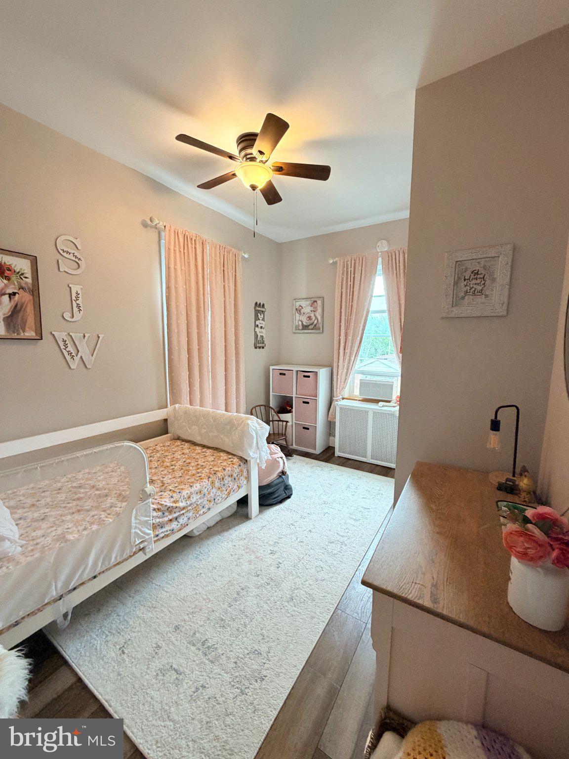 PENNSBURG - Residential