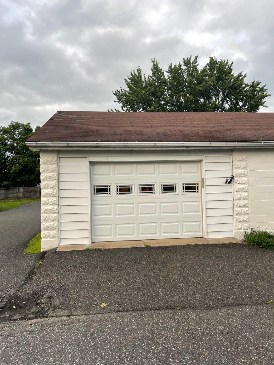 PENNSBURG - Residential