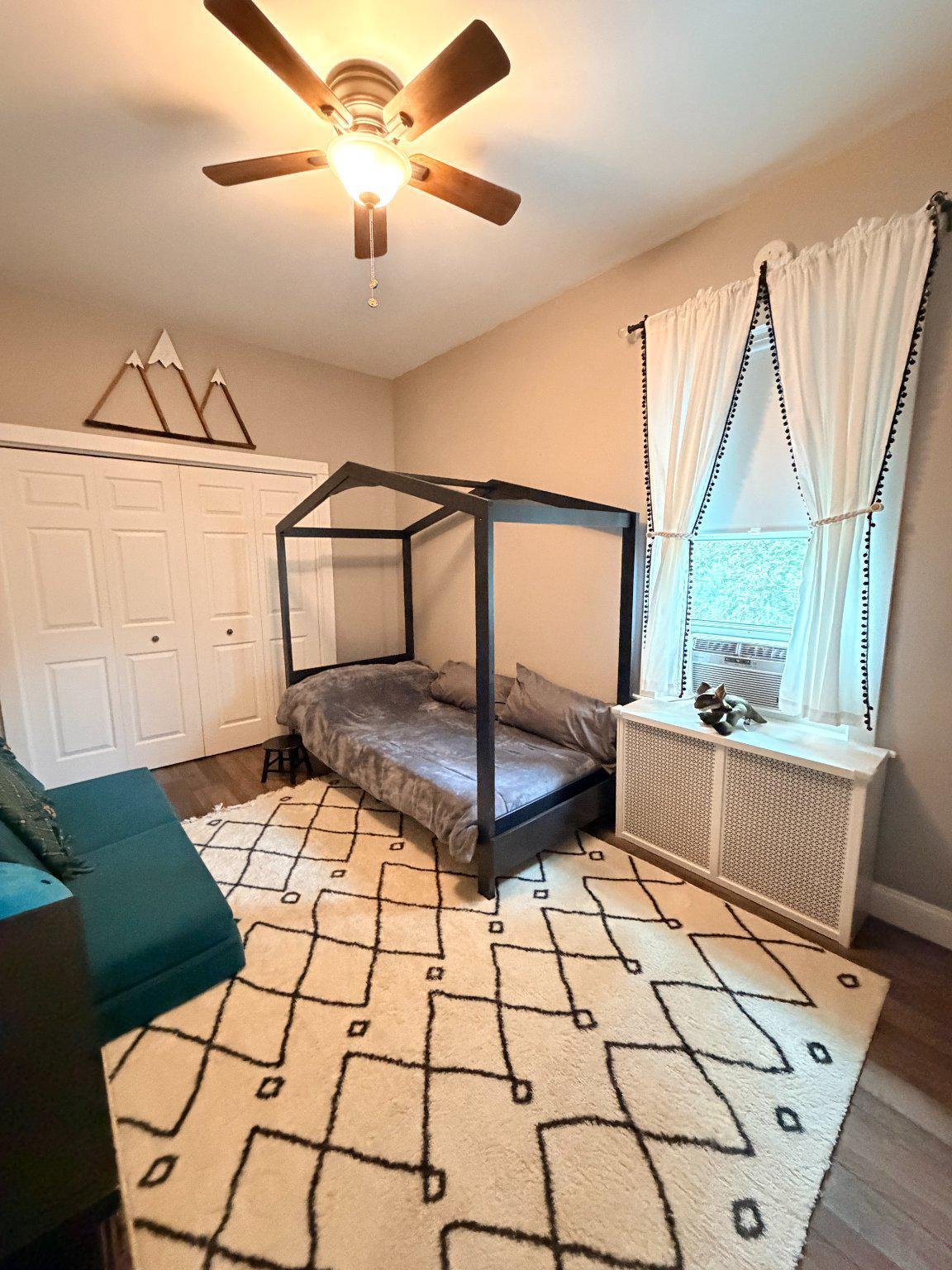 PENNSBURG - Residential