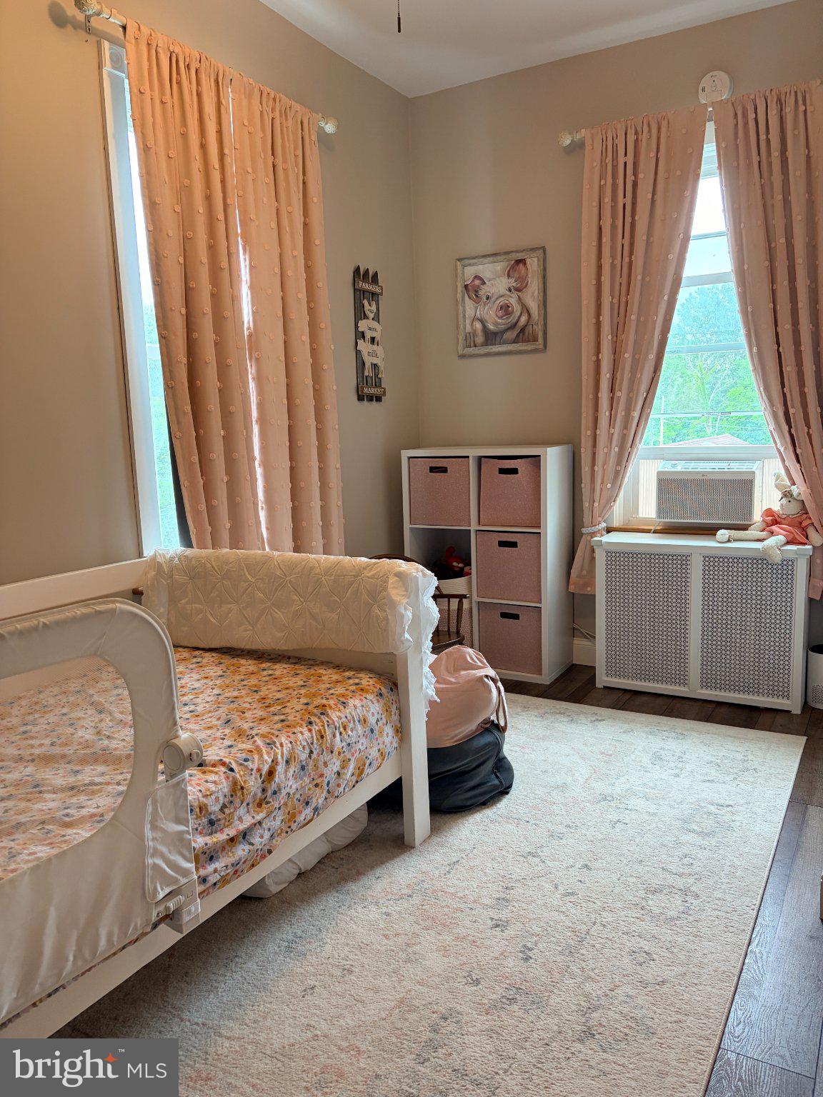 PENNSBURG - Residential