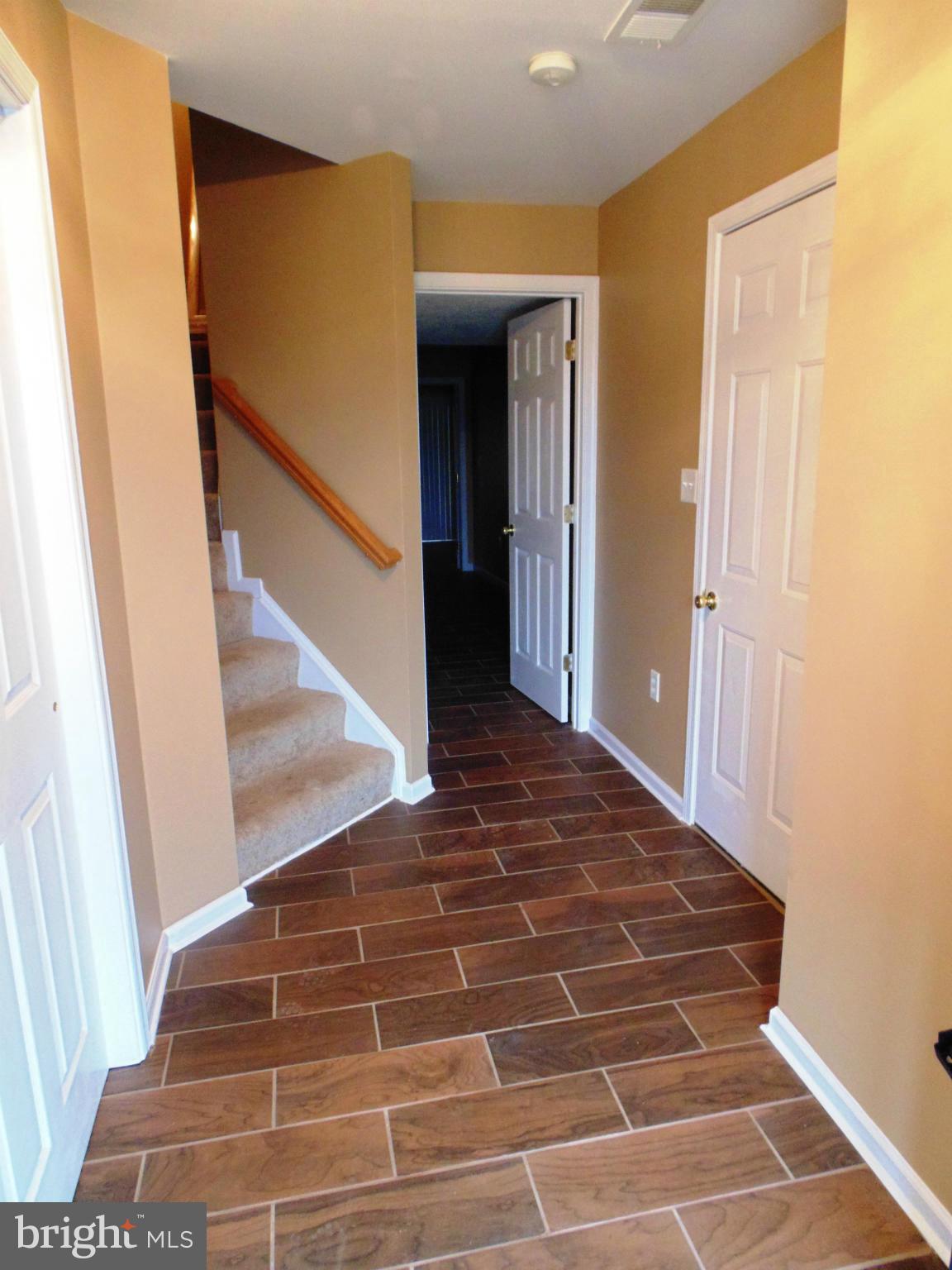 PLEASANT VIEW - Residential Lease