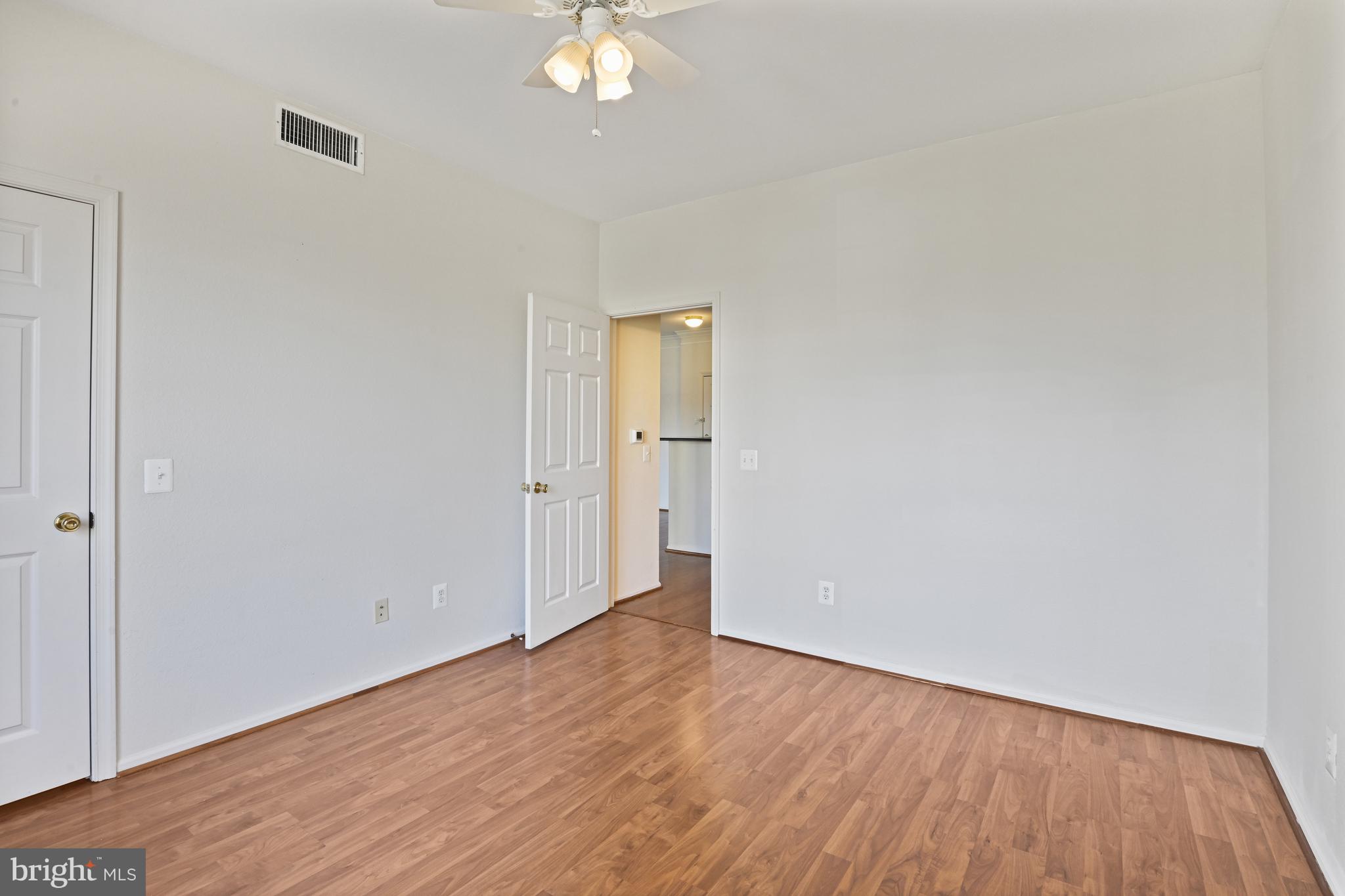 GATES OF MCLEAN - Residential