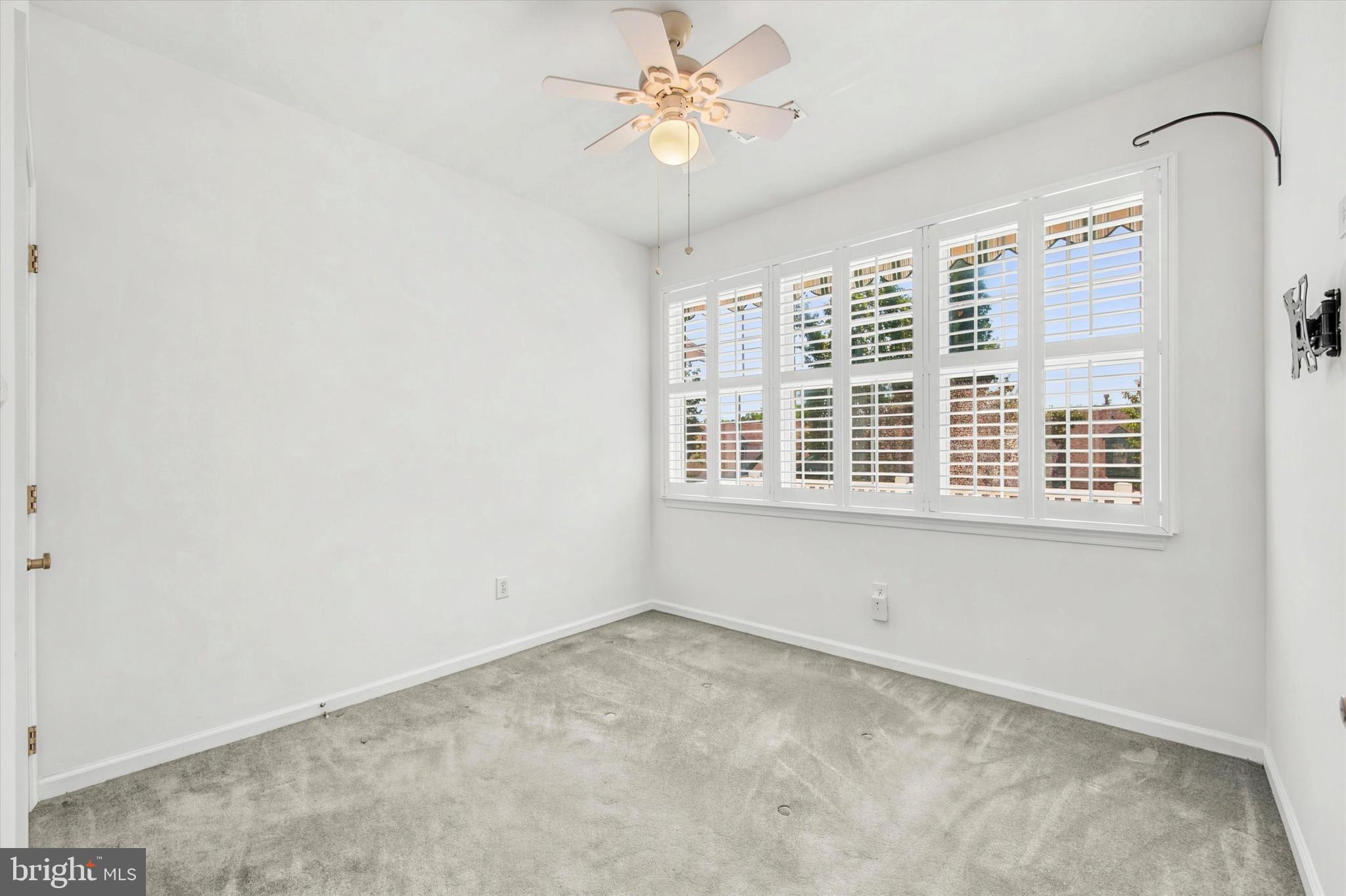 GOLFVIEW - Residential