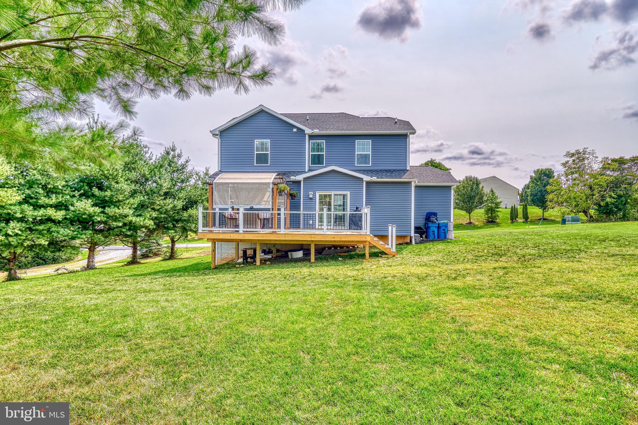 SALEM OVERLOOK - Residential