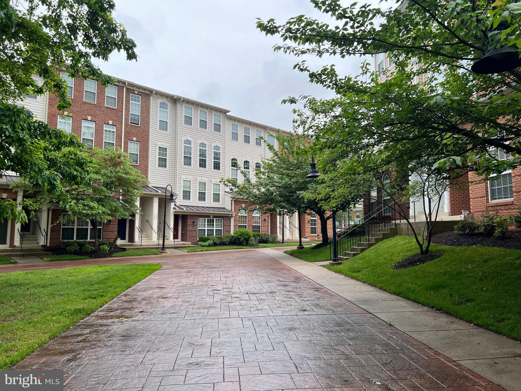 MARKET CENTER CONDOMINIUM - Residential Lease