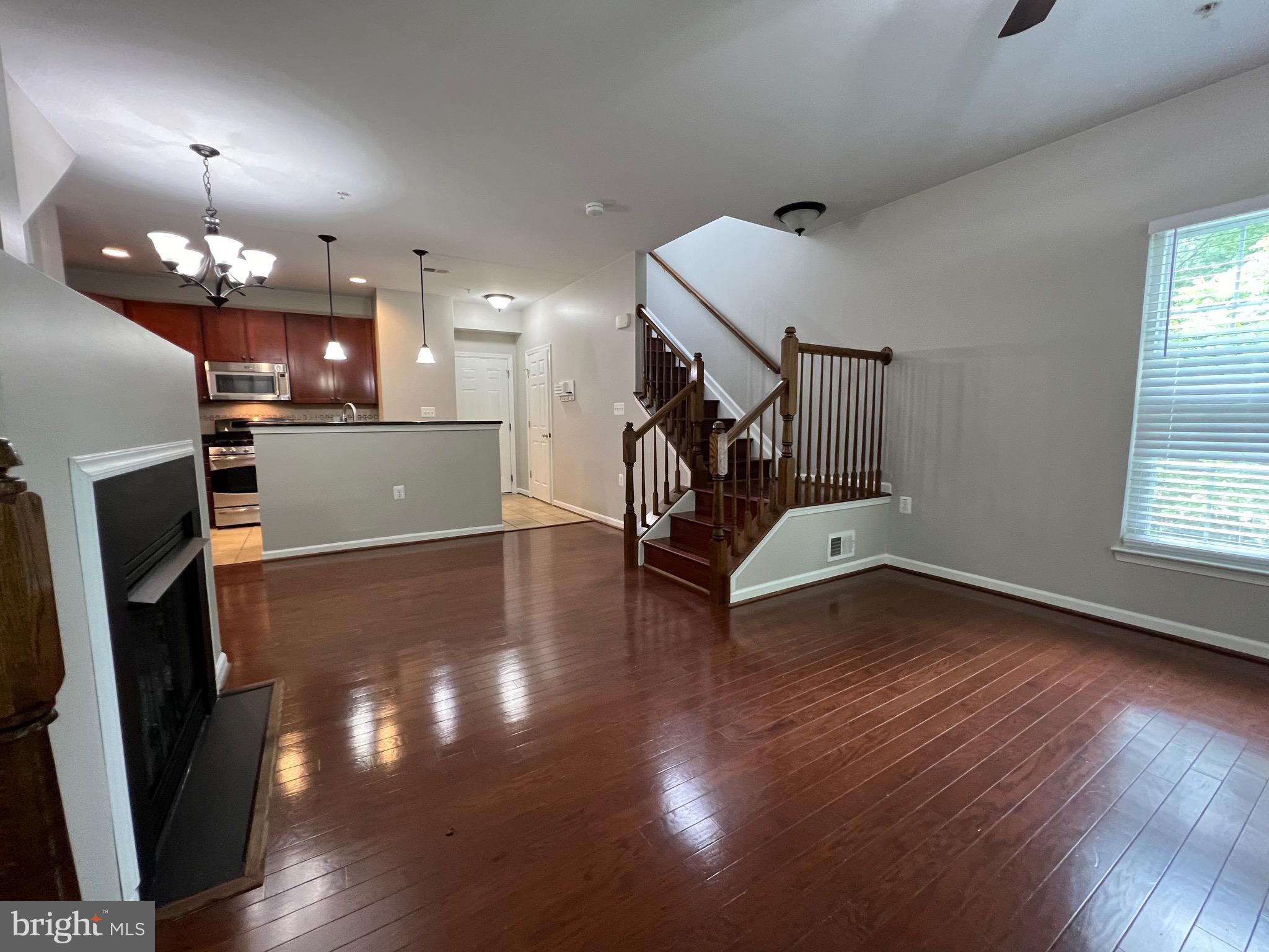 MARKET CENTER CONDOMINIUM - Residential Lease