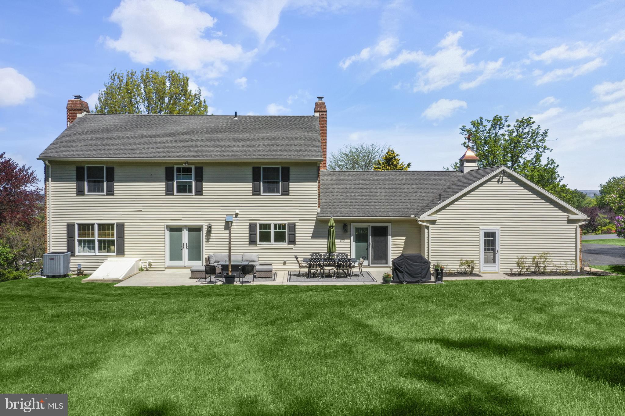 THE OAKS - Residential