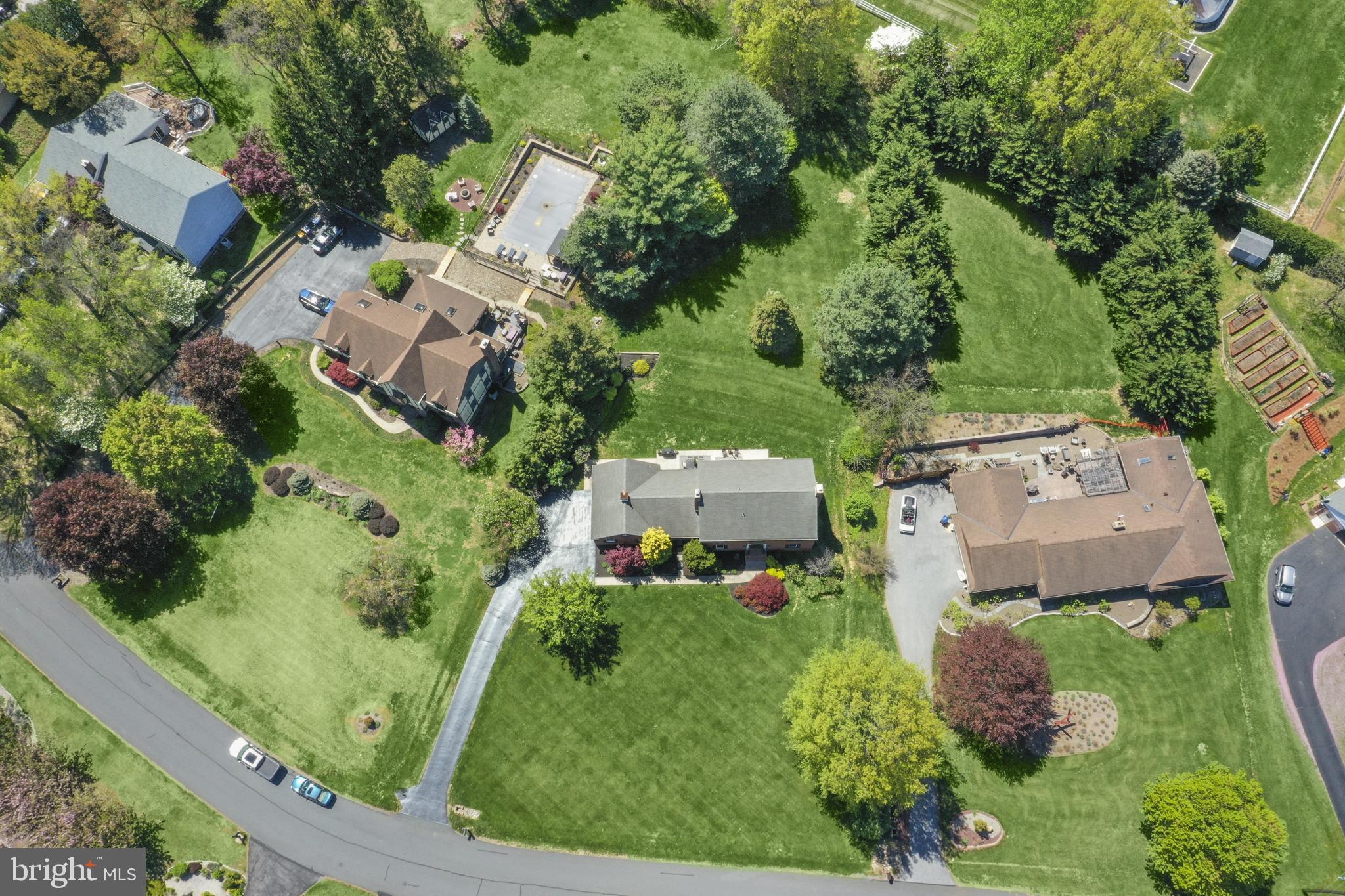 THE OAKS - Residential