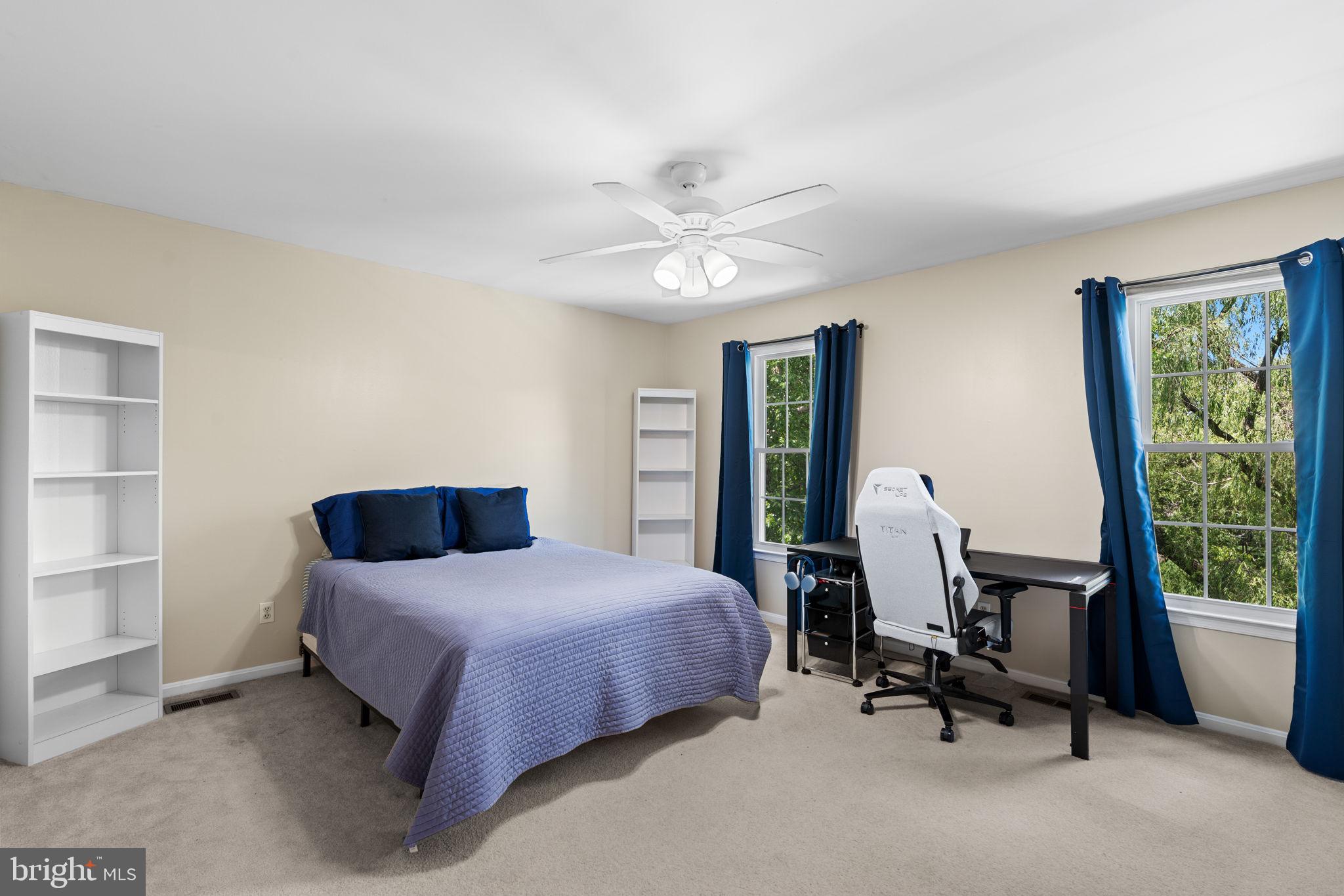 THE DOWNS - MONTG VILL - Residential