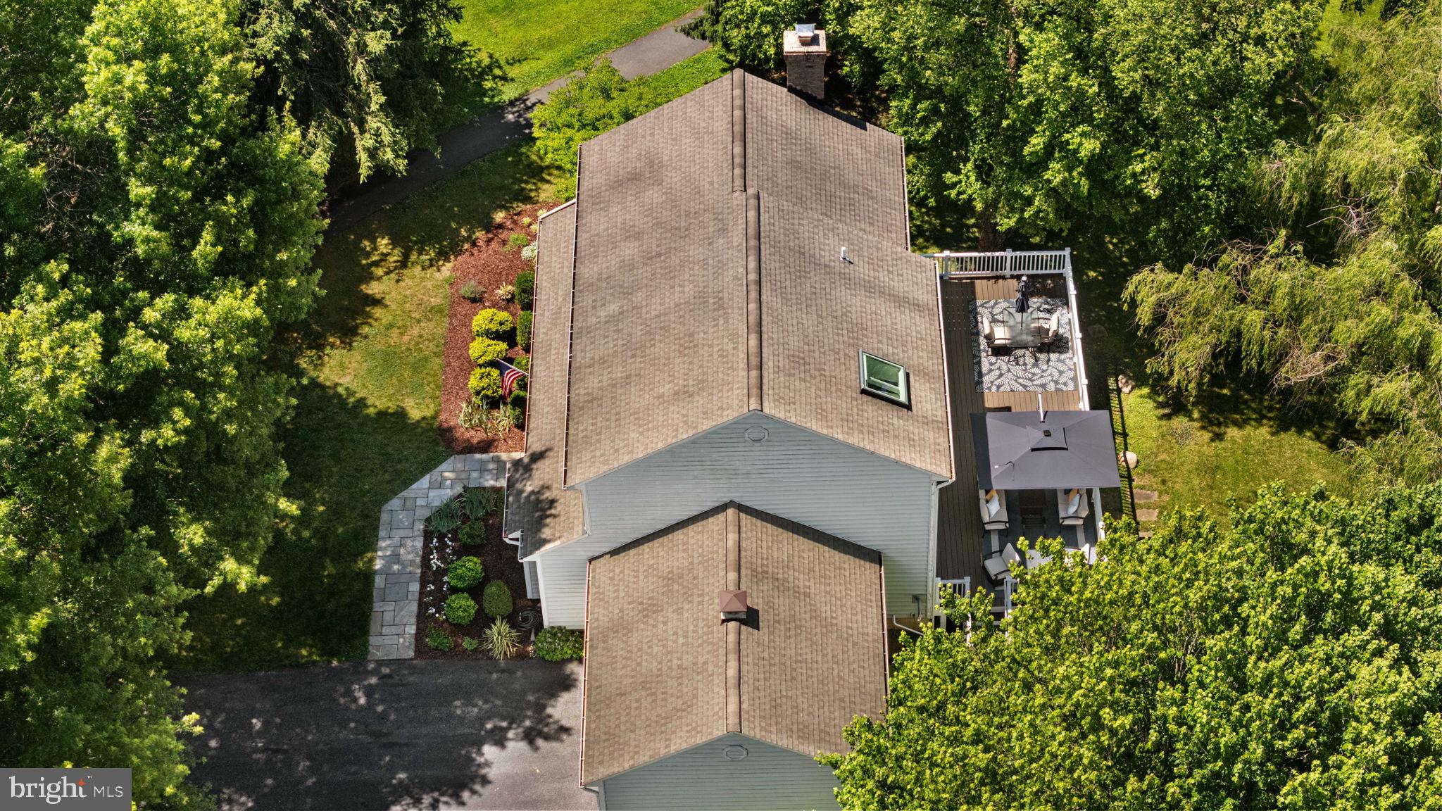 THE DOWNS - MONTG VILL - Residential