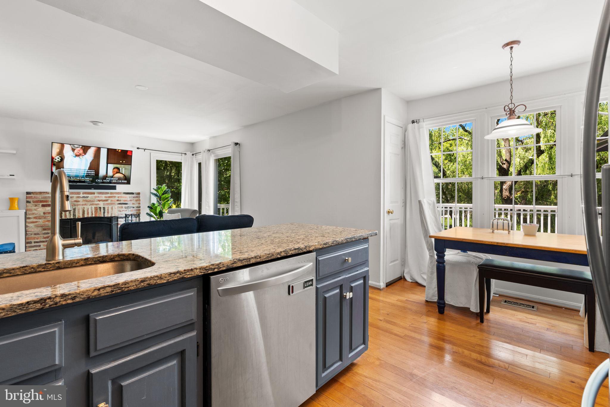 THE DOWNS - MONTG VILL - Residential