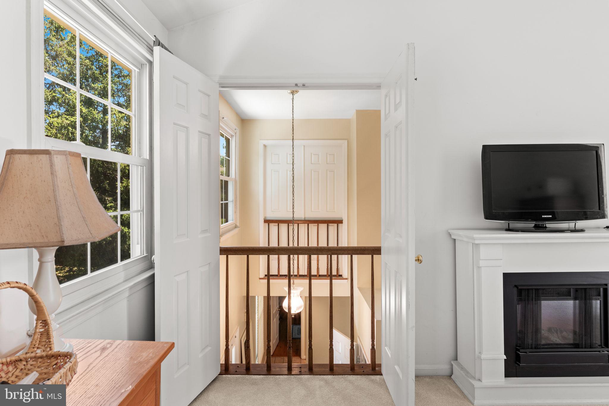 THE DOWNS - MONTG VILL - Residential