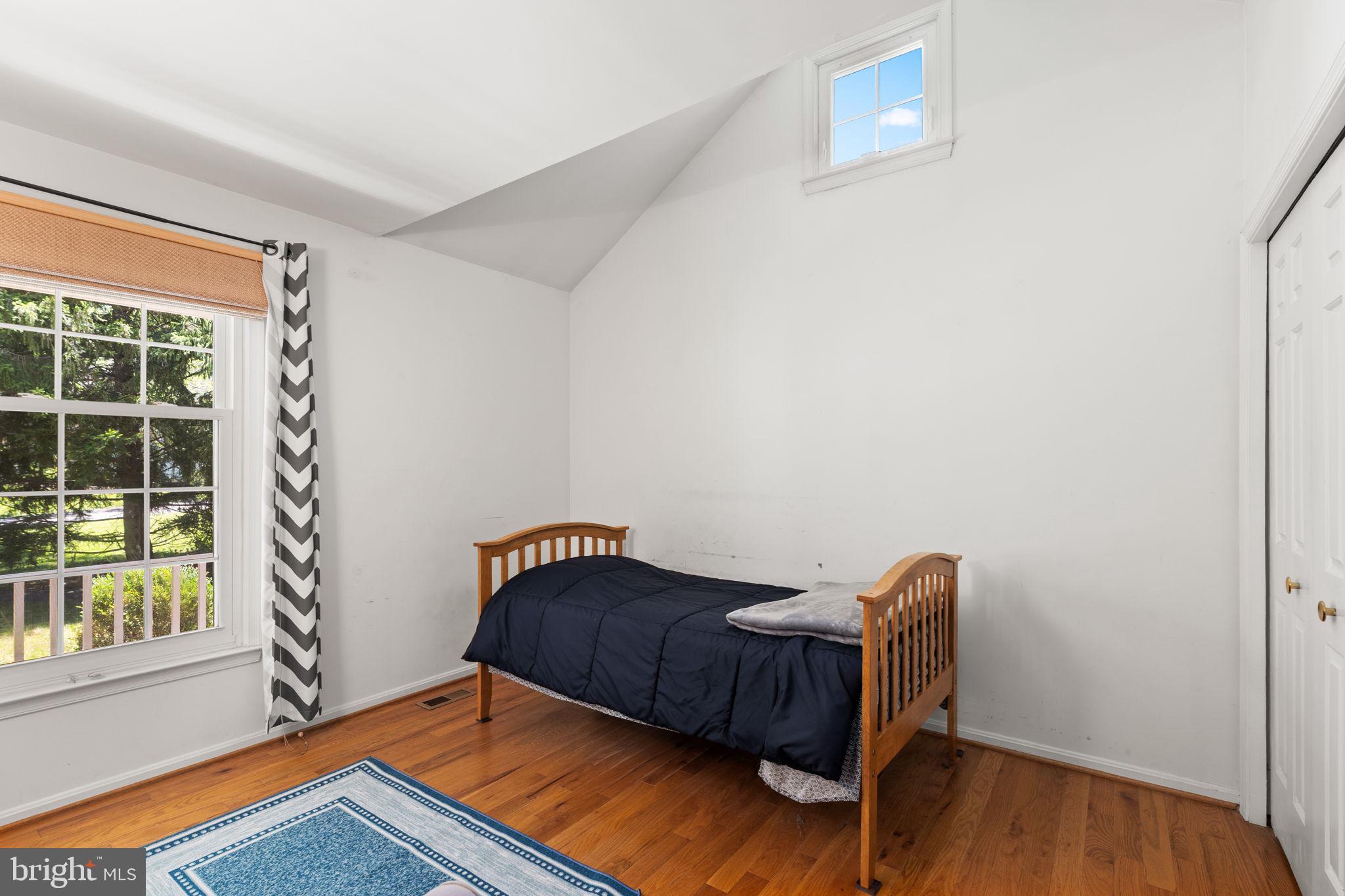 THE DOWNS - MONTG VILL - Residential