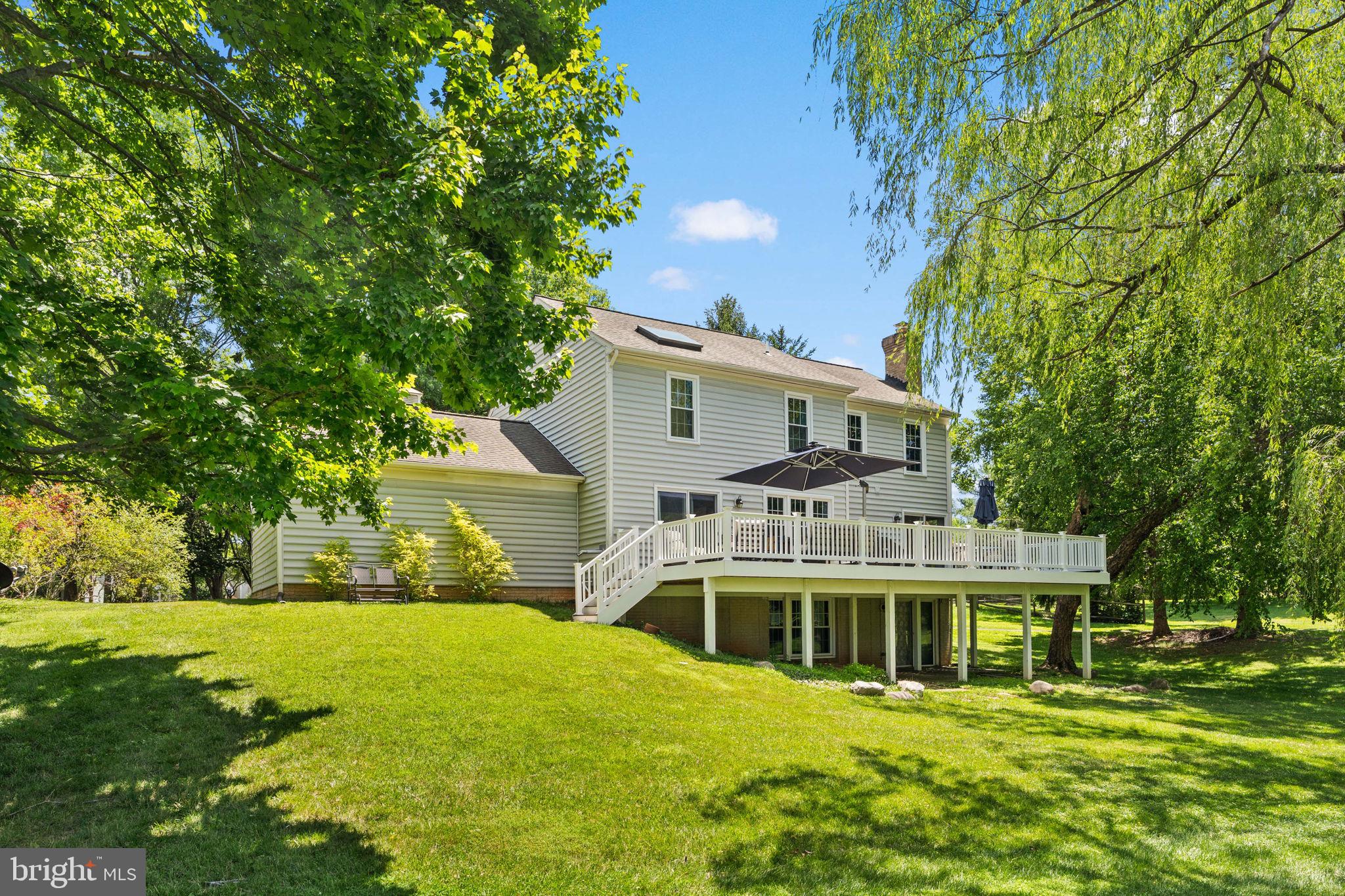 THE DOWNS - MONTG VILL - Residential