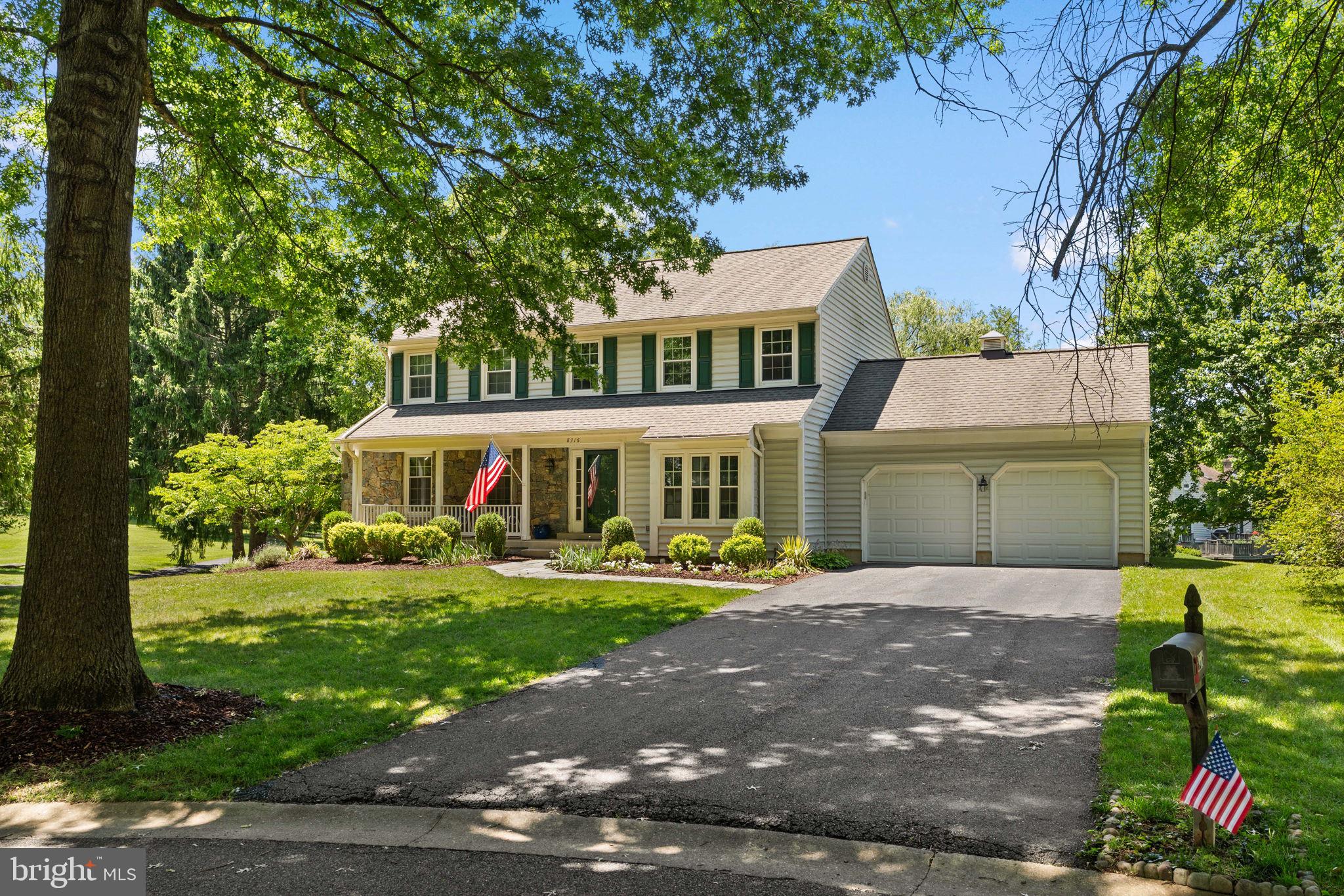 THE DOWNS - MONTG VILL - Residential