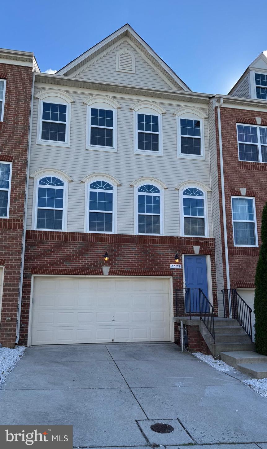 FIELDSTONE FARM - Residential Lease