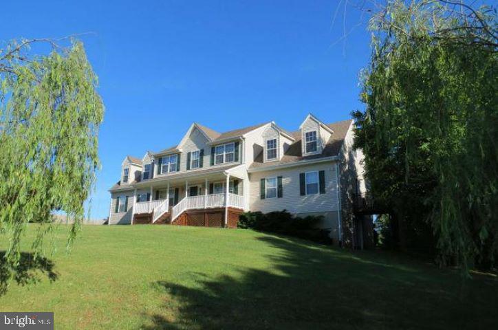 DUTCH HOLLOW - Residential