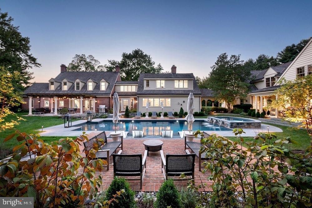 RADNOR HUNT - Residential