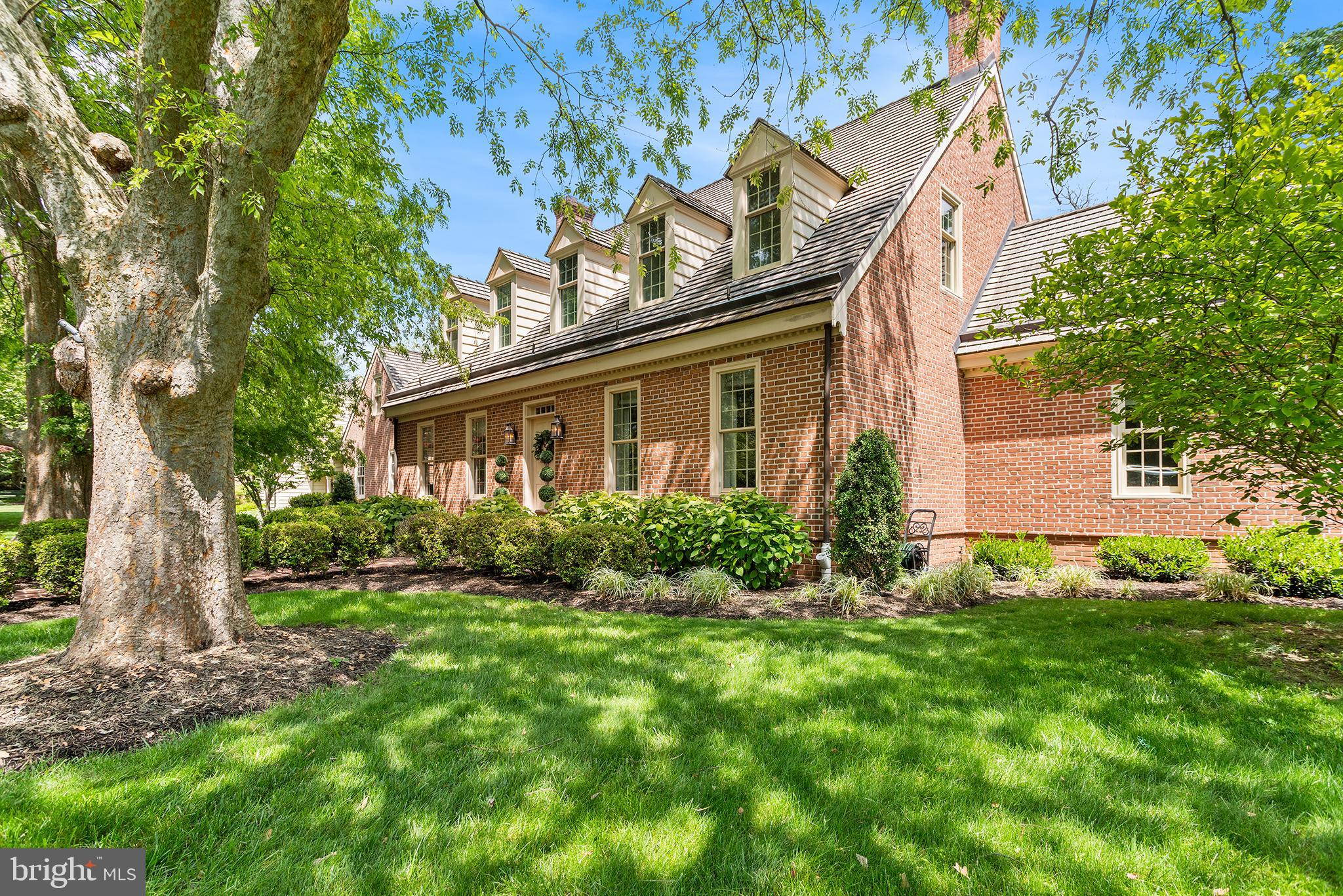 RADNOR HUNT - Residential