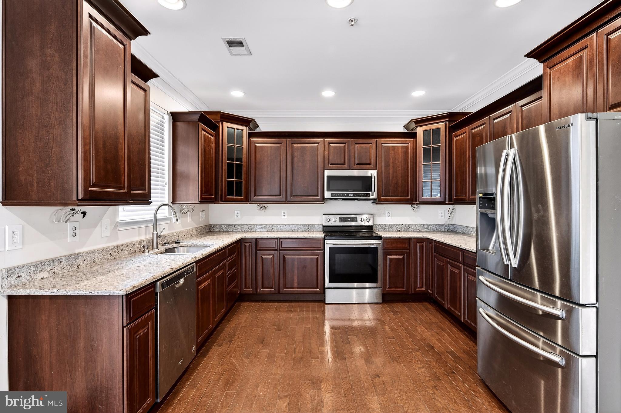 PINTAIL LANDING - Residential