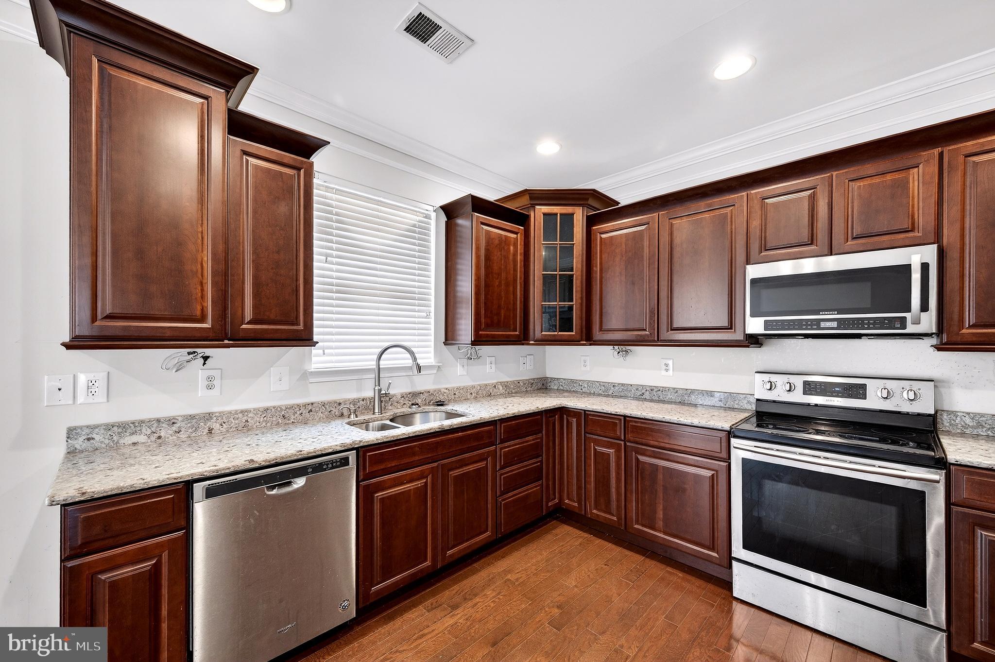 PINTAIL LANDING - Residential