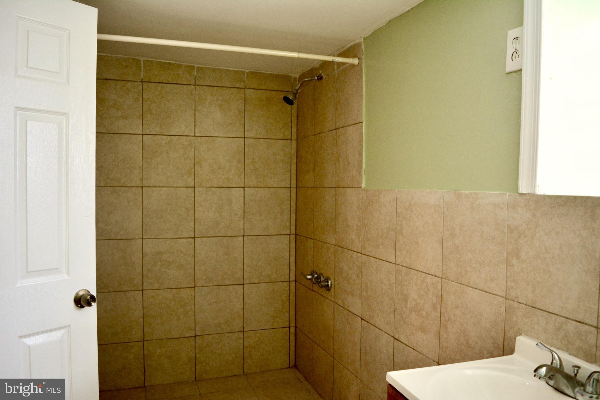 COBBS CREEK - Residential Lease