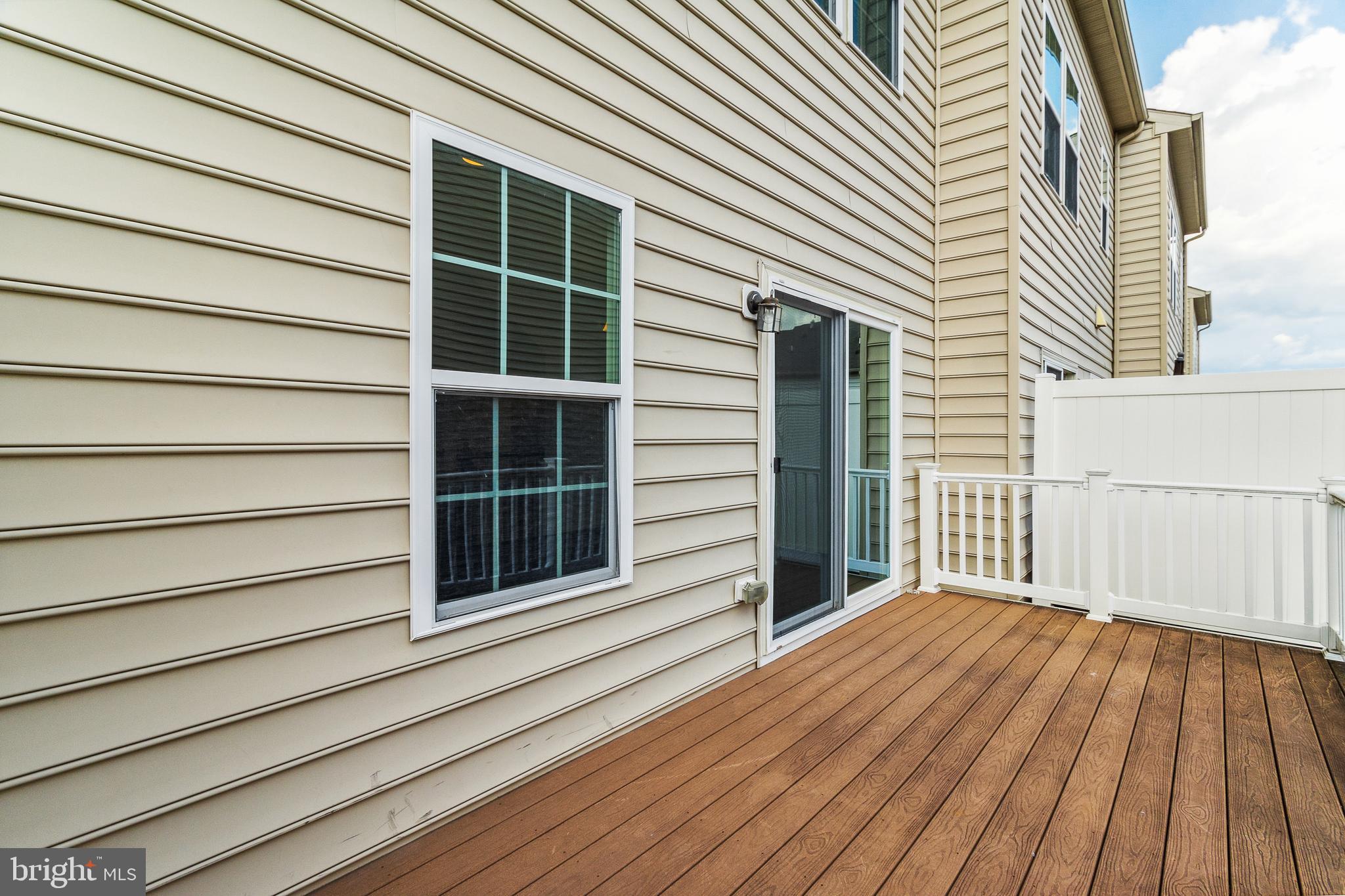 HOWARD SQUARE - Residential