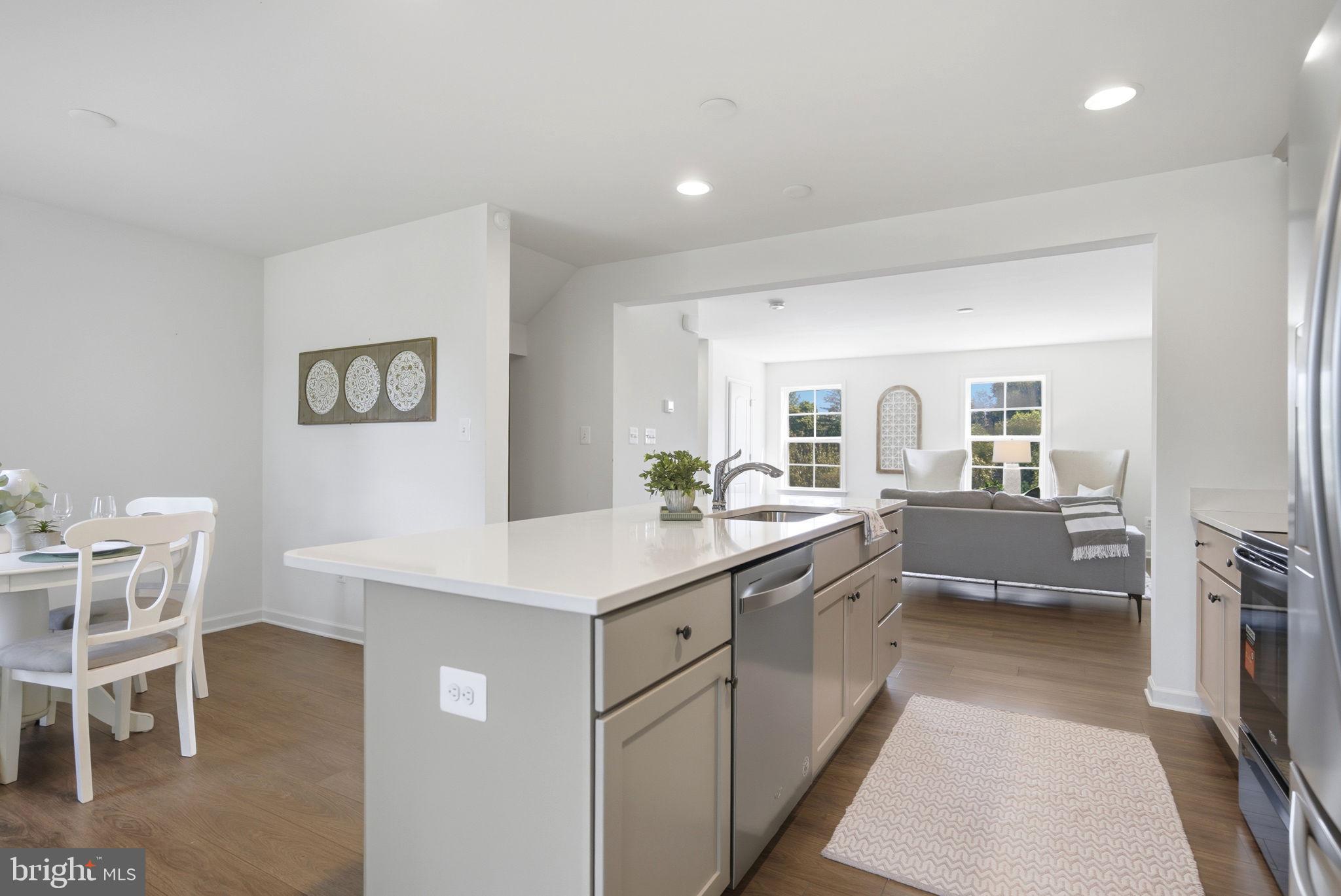 TOWNES AT TATE MANOR - Residential