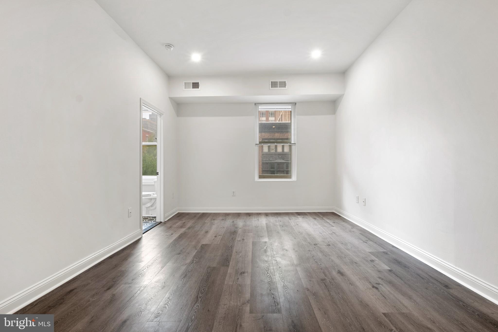 RITTENHOUSE SQUARE - Residential Lease