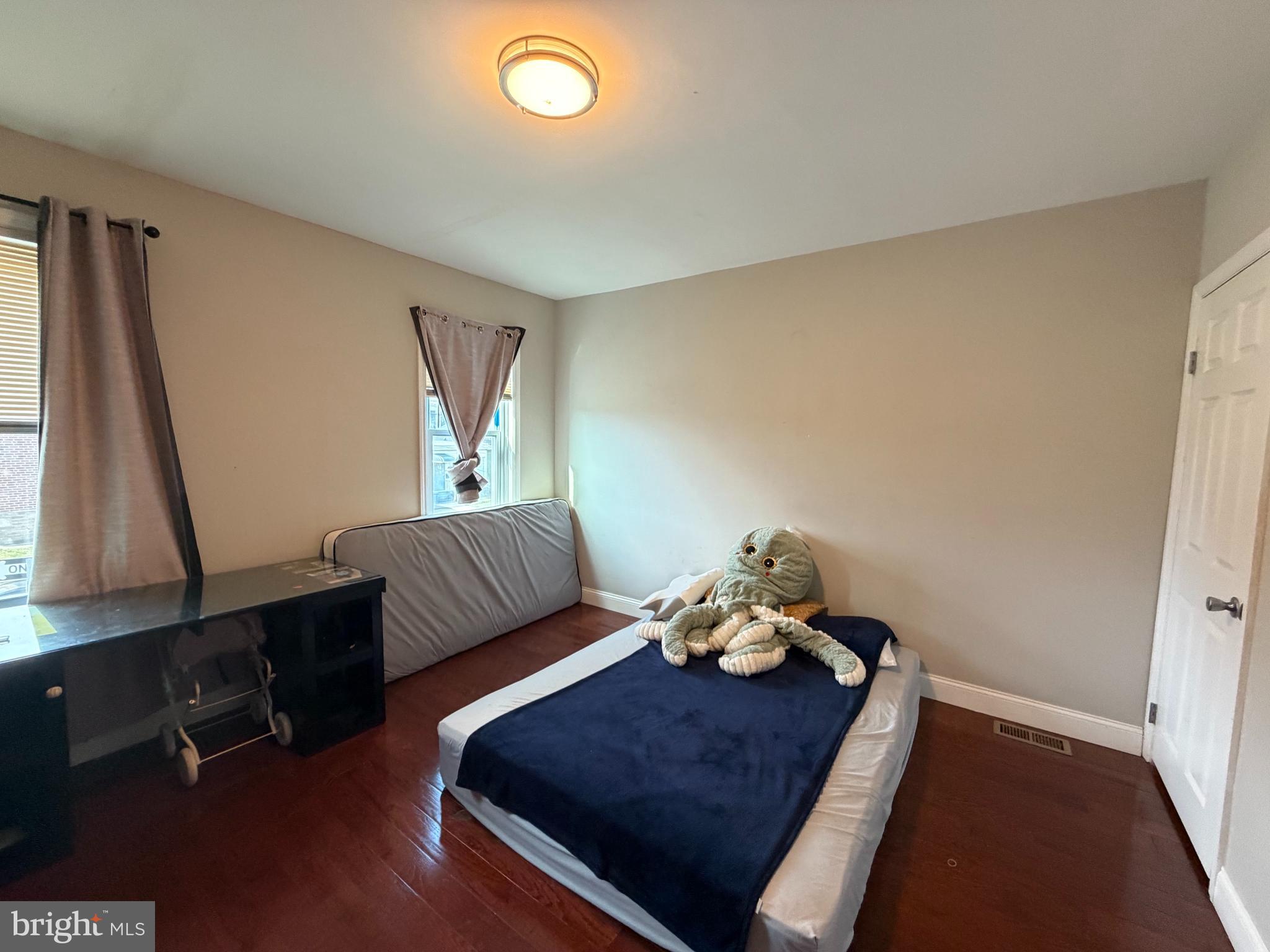 PHILADELPHIA (NORTHEAST) - Residential