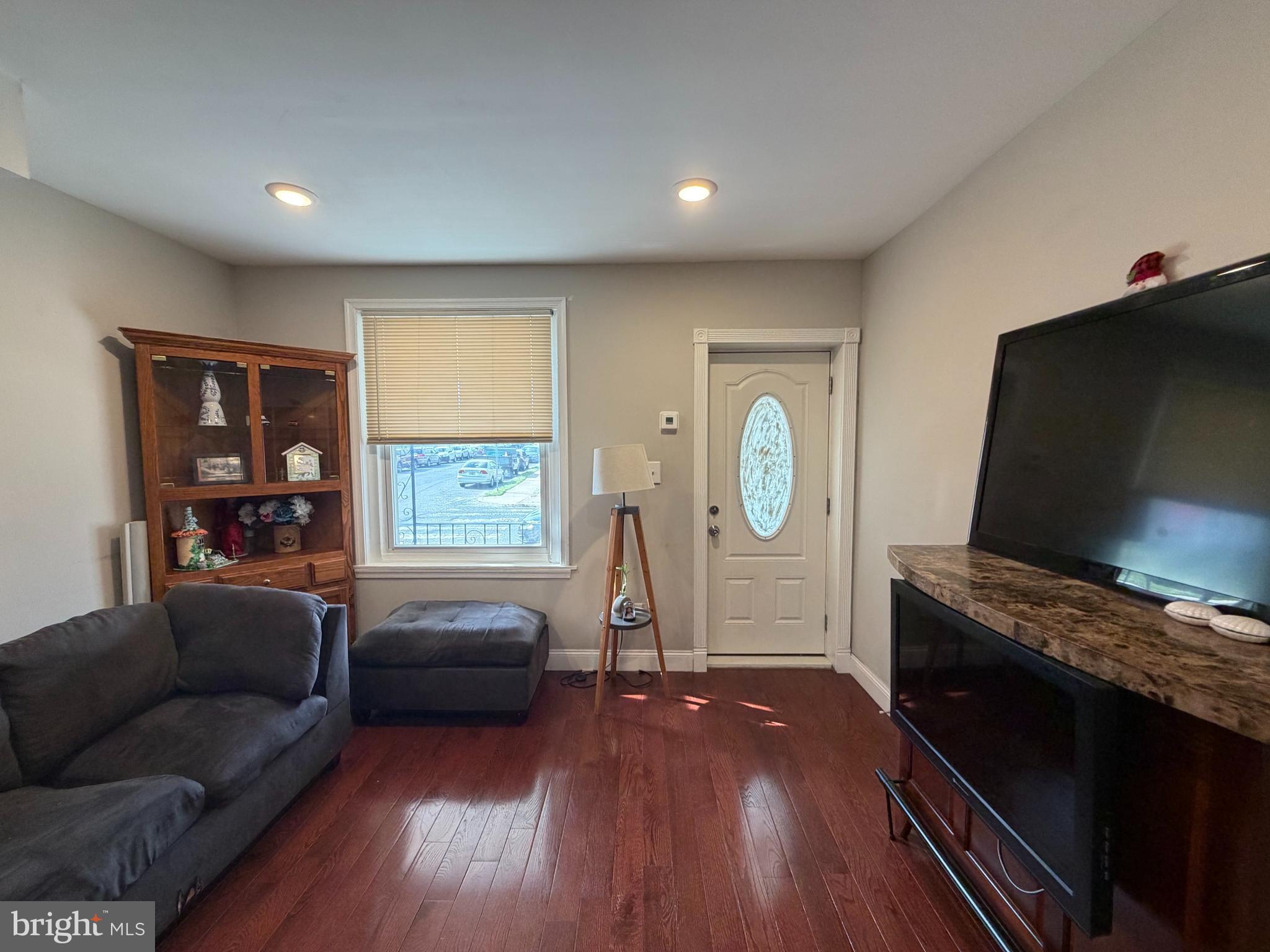 PHILADELPHIA (NORTHEAST) - Residential