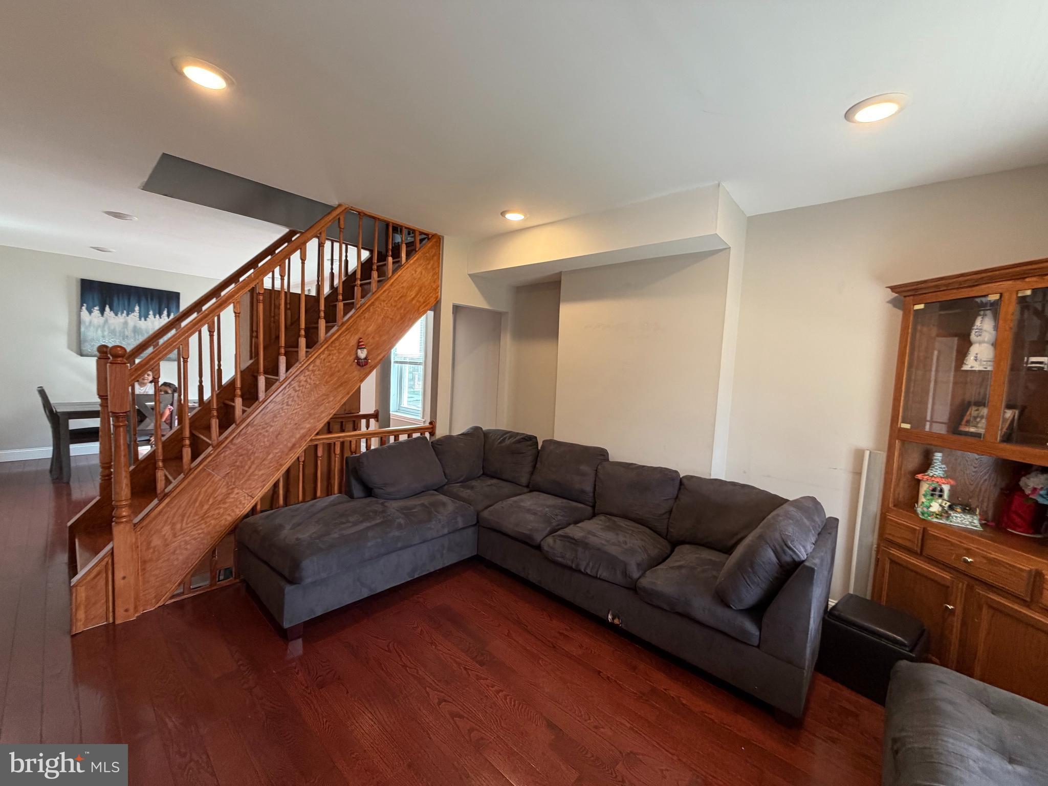 PHILADELPHIA (NORTHEAST) - Residential