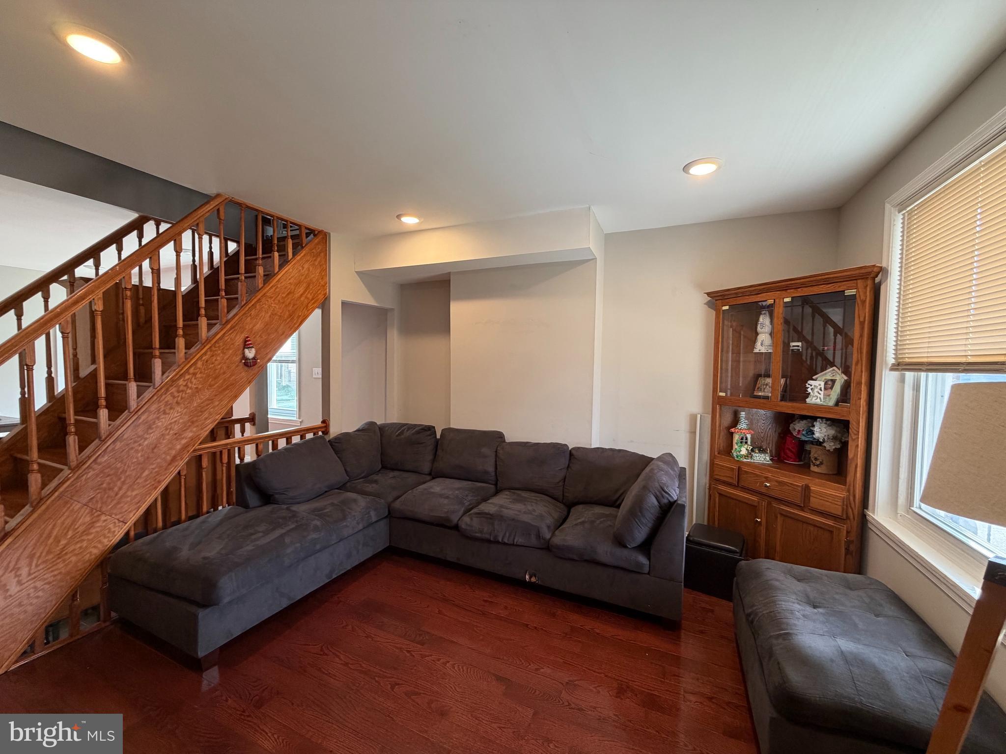 PHILADELPHIA (NORTHEAST) - Residential