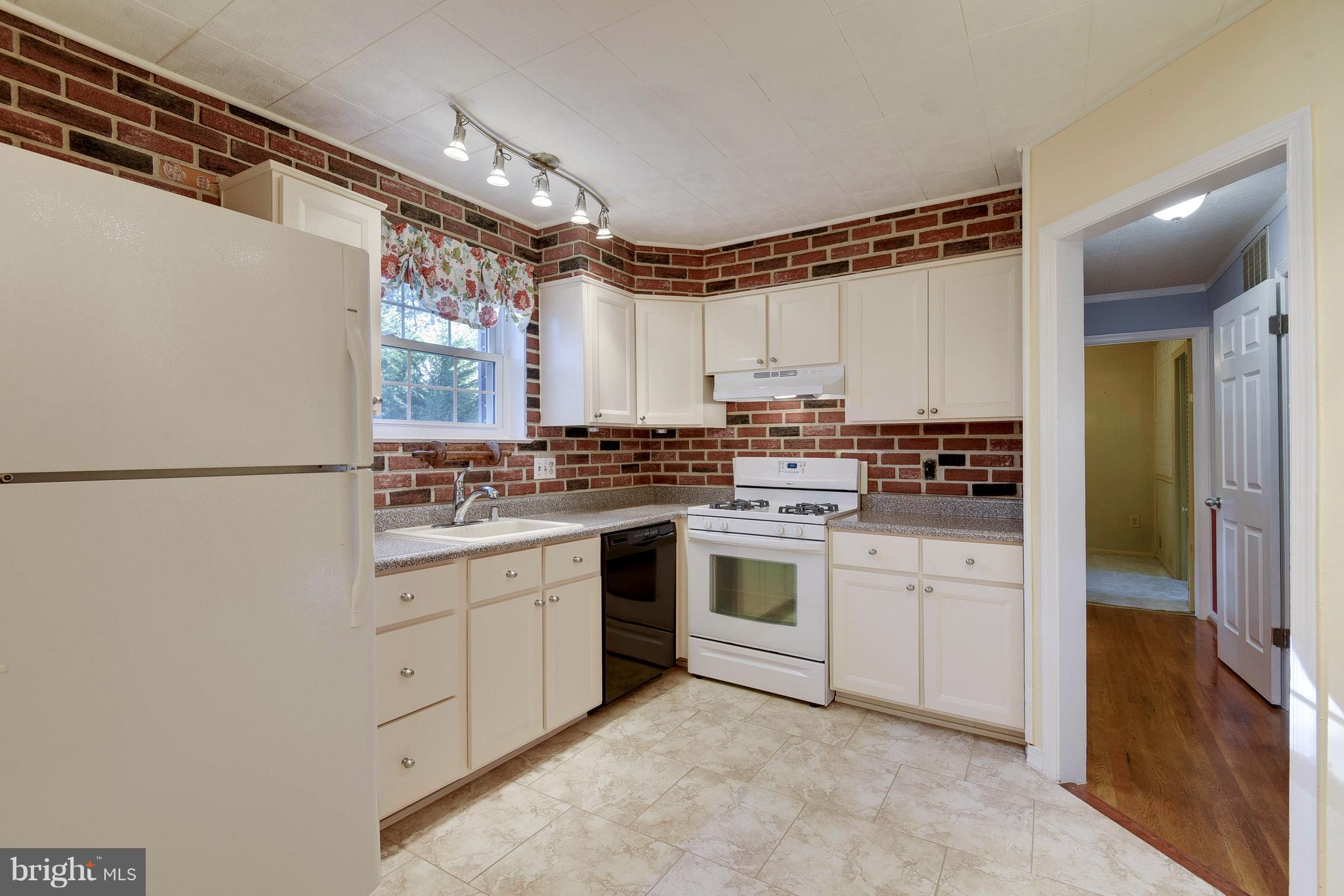 KINGS PARK WEST - Residential