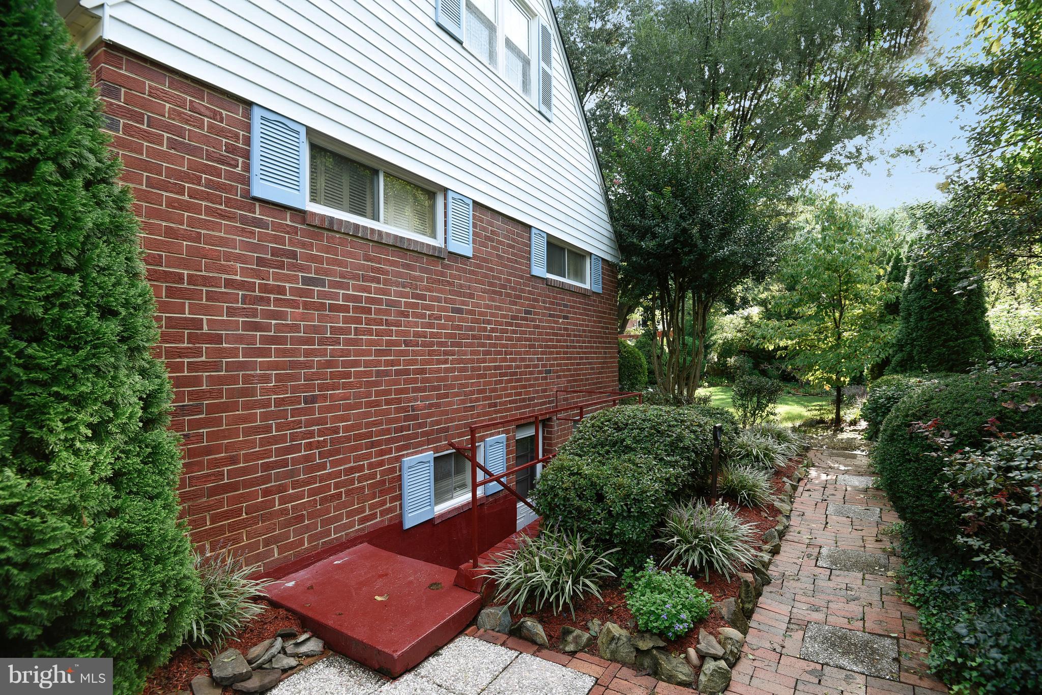 KINGS PARK WEST - Residential