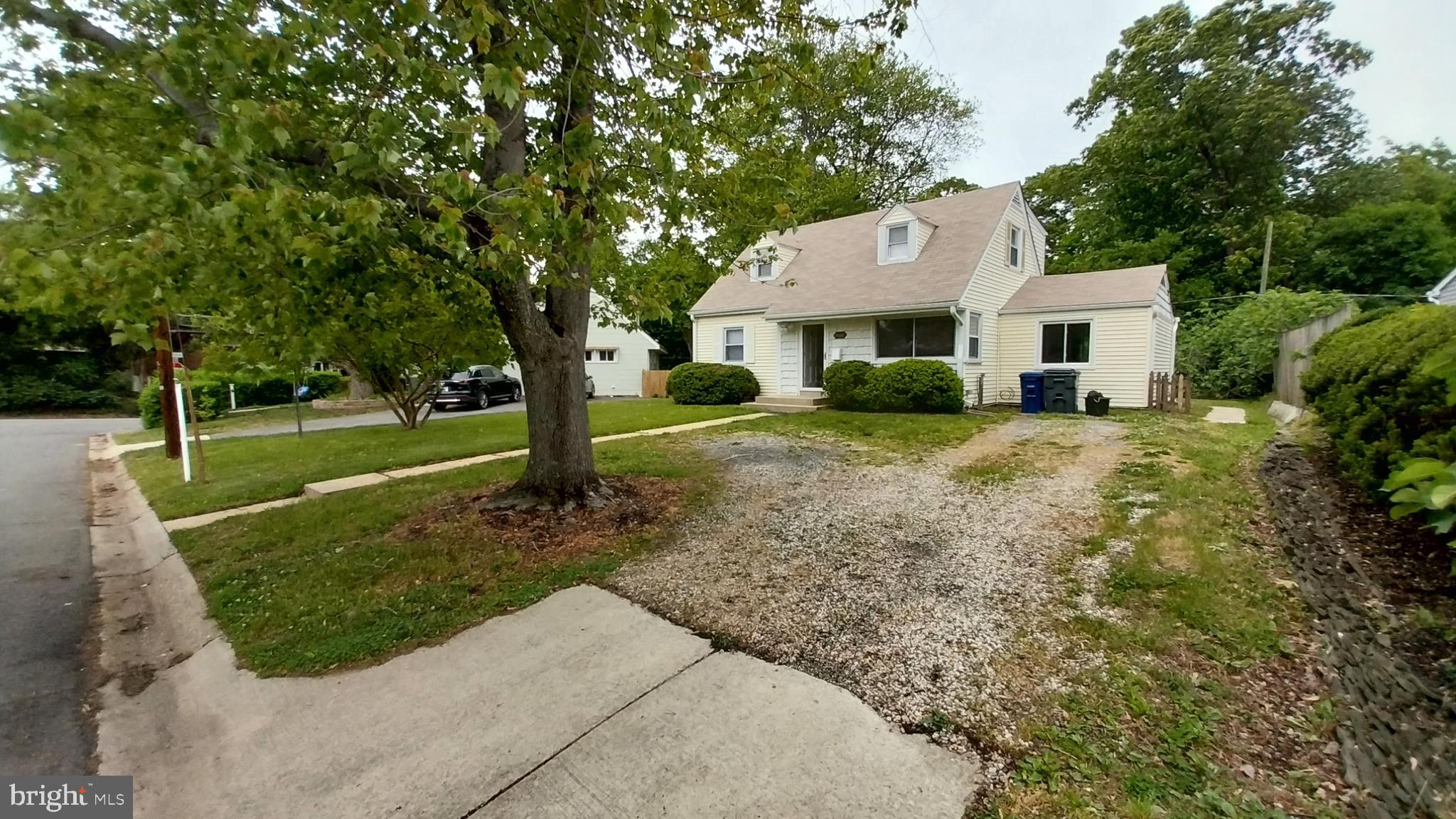 BUCKNELL MANOR - Residential