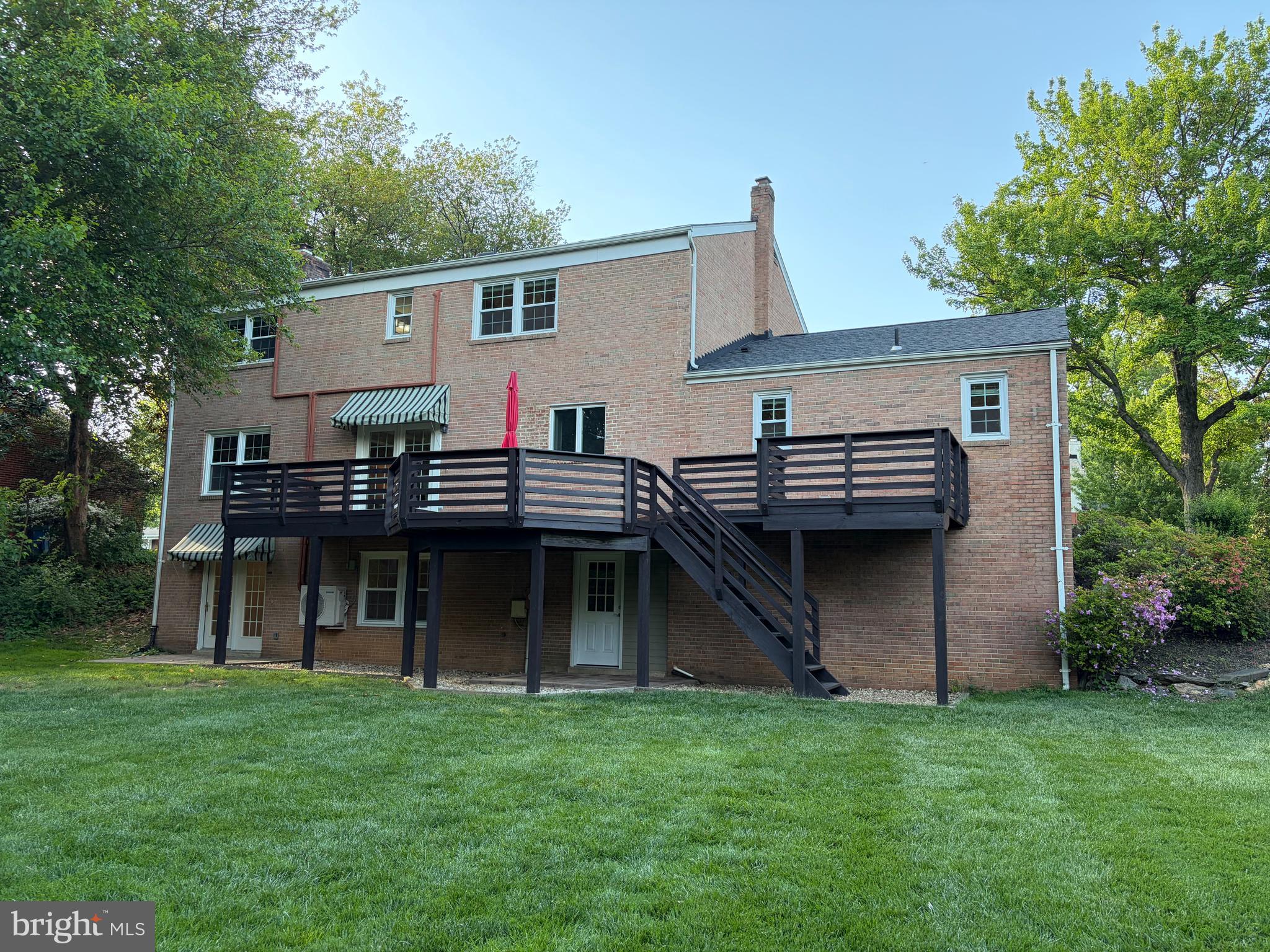 MC LEAN HAMLET - Residential